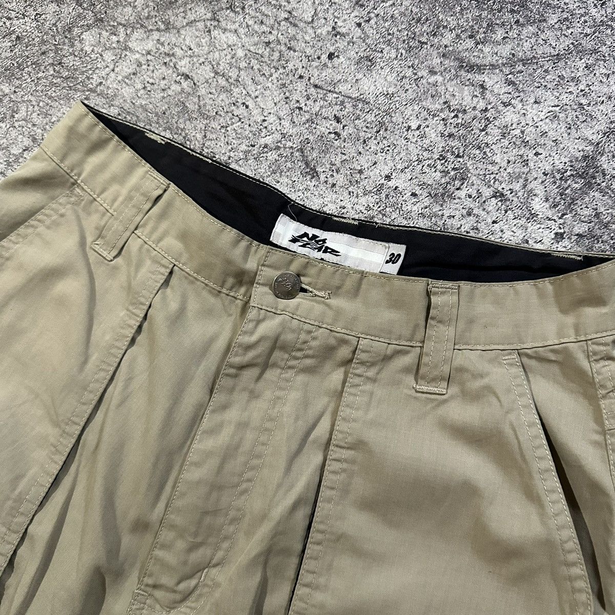 No Fear Vintage Y2K No Fear Nylon Multi Pocket Shortpants Size US 30 / EU 46 - 2 Thumbnail