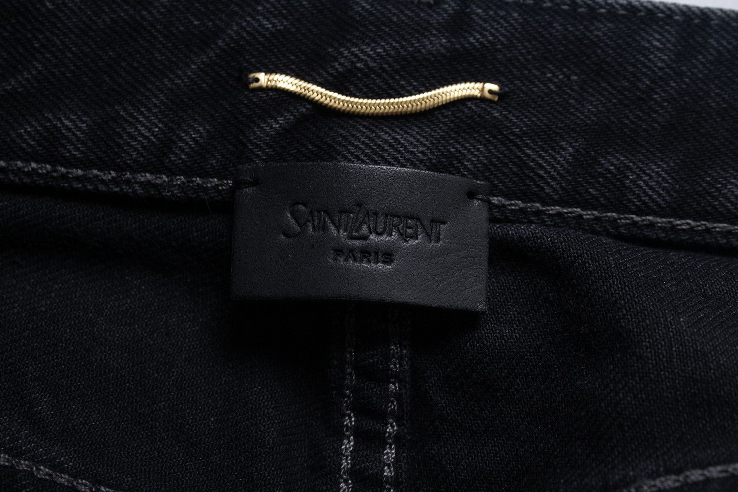 Saint Laurent Paris Saint Laurent, V waist long baggy jeans in black Size 28" / US 6 / IT 42 - 11 Thumbnail