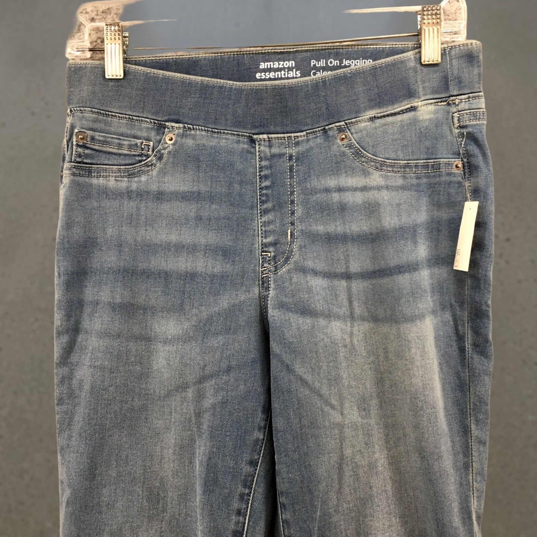 Essentials Amazon Essentials Jeans Womens 6 Short Blue Denim Mid Rise Jeggings Size 28" / US 6 / IT 42 - 1 Thumbnail