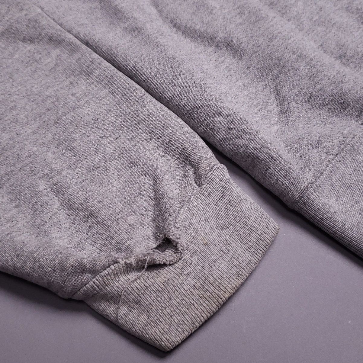 Guess Vintage 90s Guess Jeans Unisex Classic Crewneck XS Size XS / US 0-2 / IT 36-38 - 7 Thumbnail