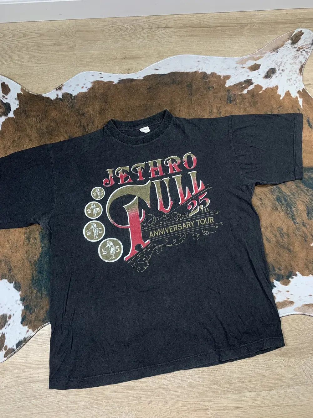 Band Tees × Vintage Vintage 1993 Jethro Tull 25th Anniversary Tour Tee T Shirt Size US XL / EU 56 / 4 - 1 Thumbnail