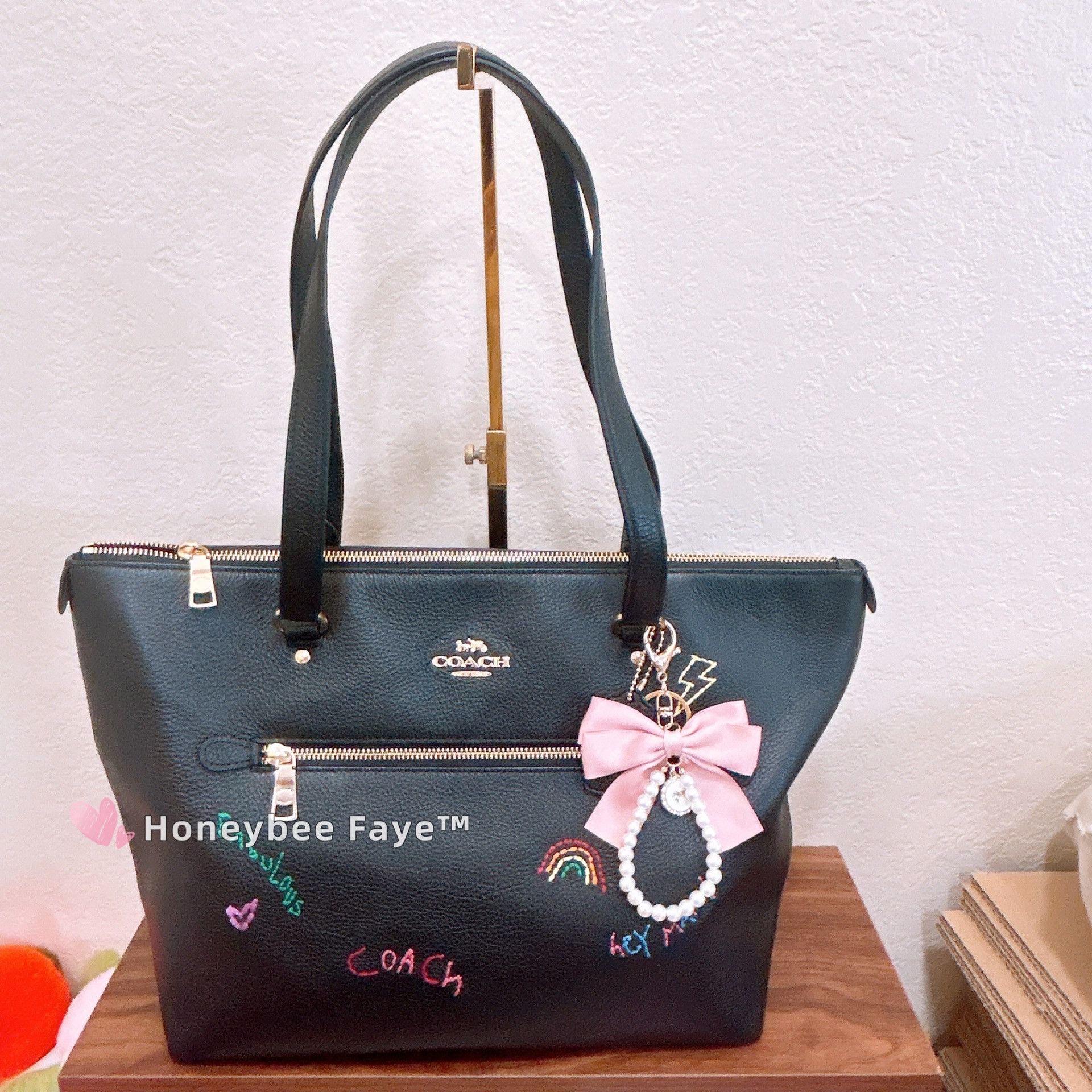 Coach NWT Coach C8365 Gallery Tote With Diary Embroidery Size ONE SIZE - 1 Thumbnail