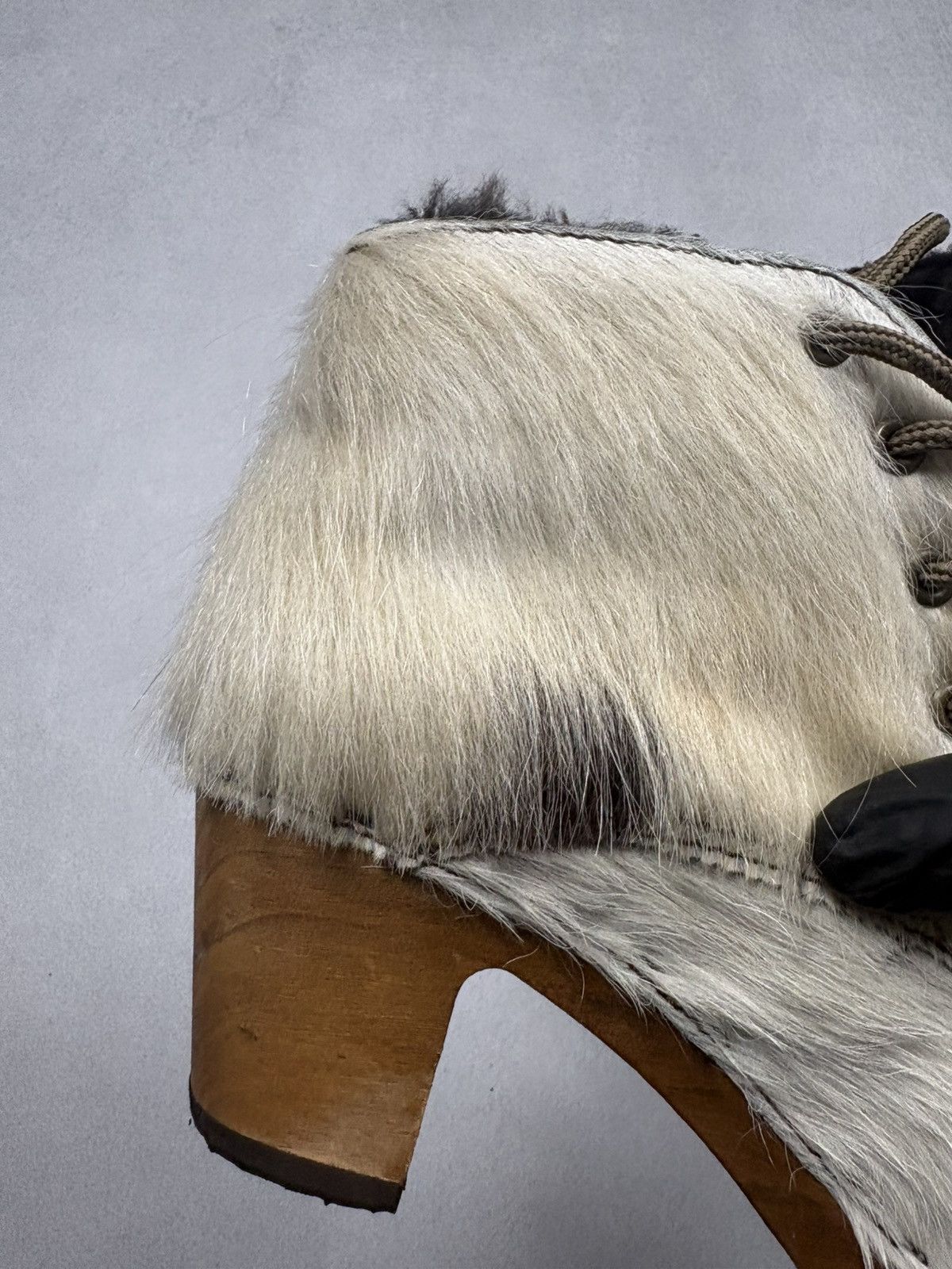 Other Woody Wood-O-Flex Cowhide Fur Ankle Boots Size 38 AvantGarde Size US 8 / IT 38 - 10 Thumbnail