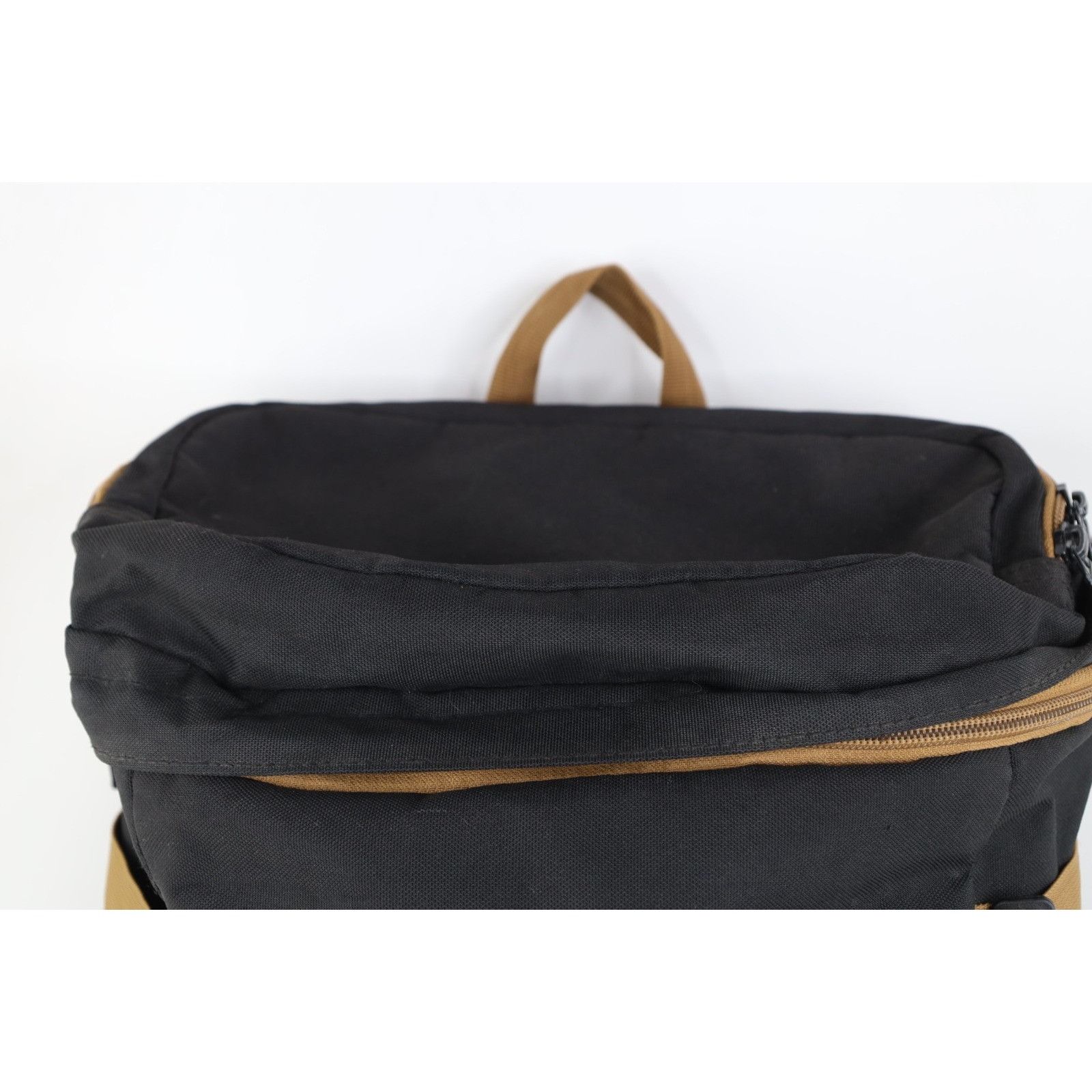 DC Vintage DC Shoes Skateboarding Top Loader Backpack Book Bag Size ONE SIZE - 2 Thumbnail