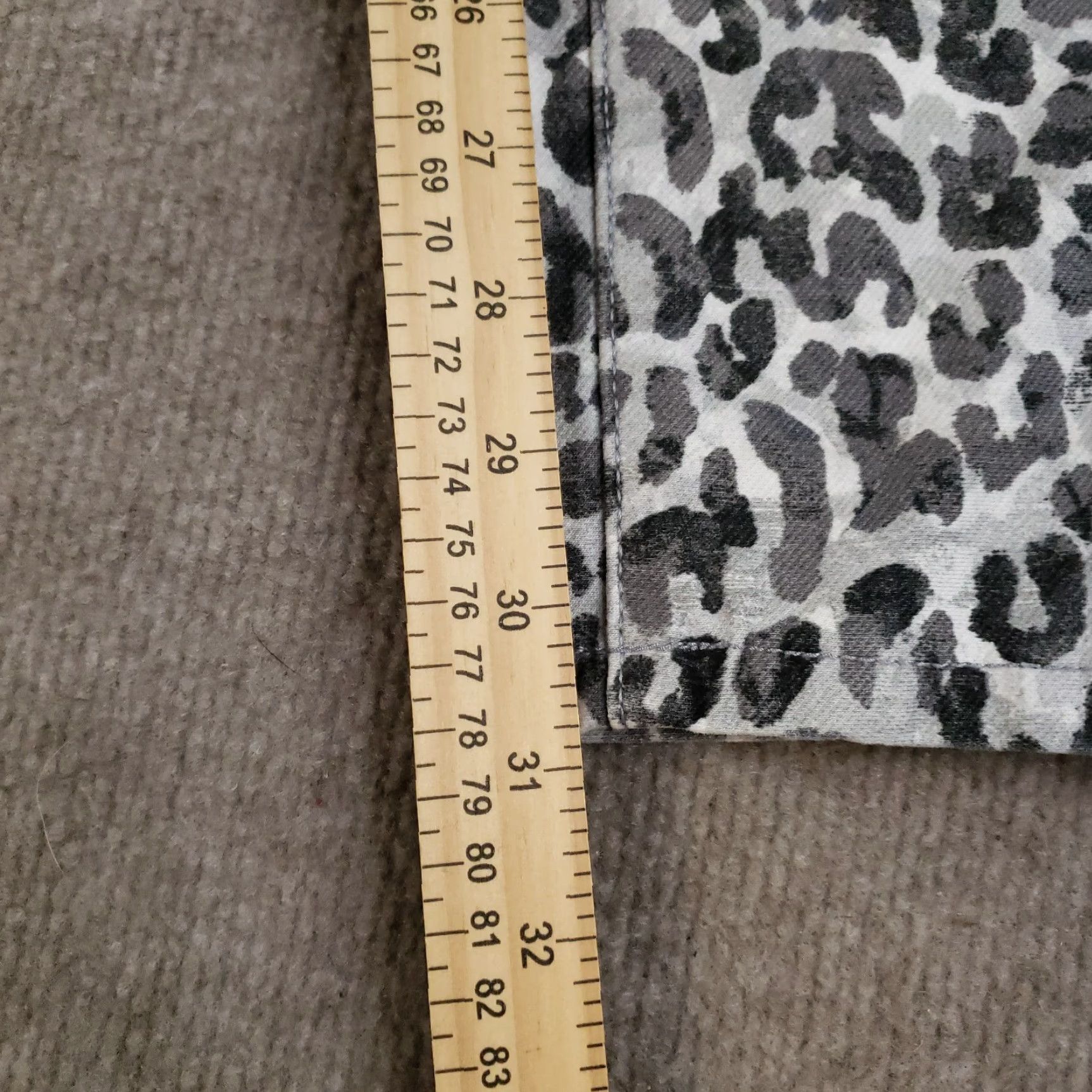 J.McLaughlin VINTAGE J McLaughlin Pants Womens Size 8 Animal Print Cotton Spandex Straight Leg Gray Size 30" / US 8 / IT 44 - 3 Thumbnail