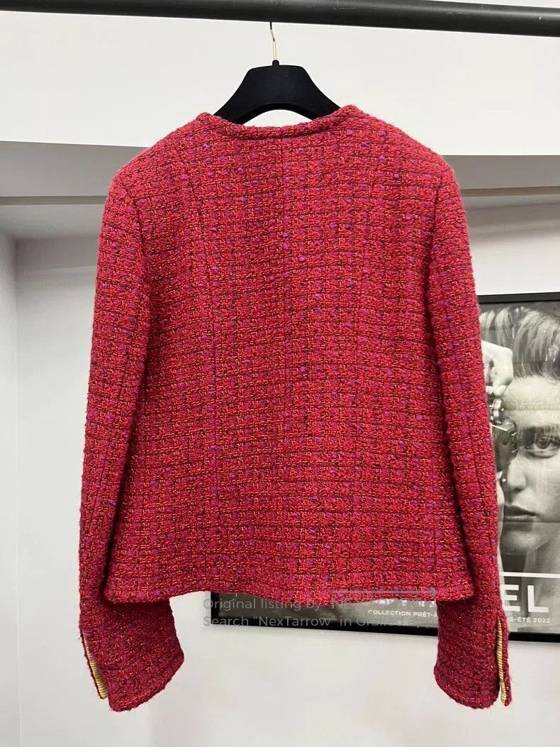 Chanel Chanel 23B Red Two-Pocket Jacket. Size US M / EU 48-50 / 2 - 3 Thumbnail