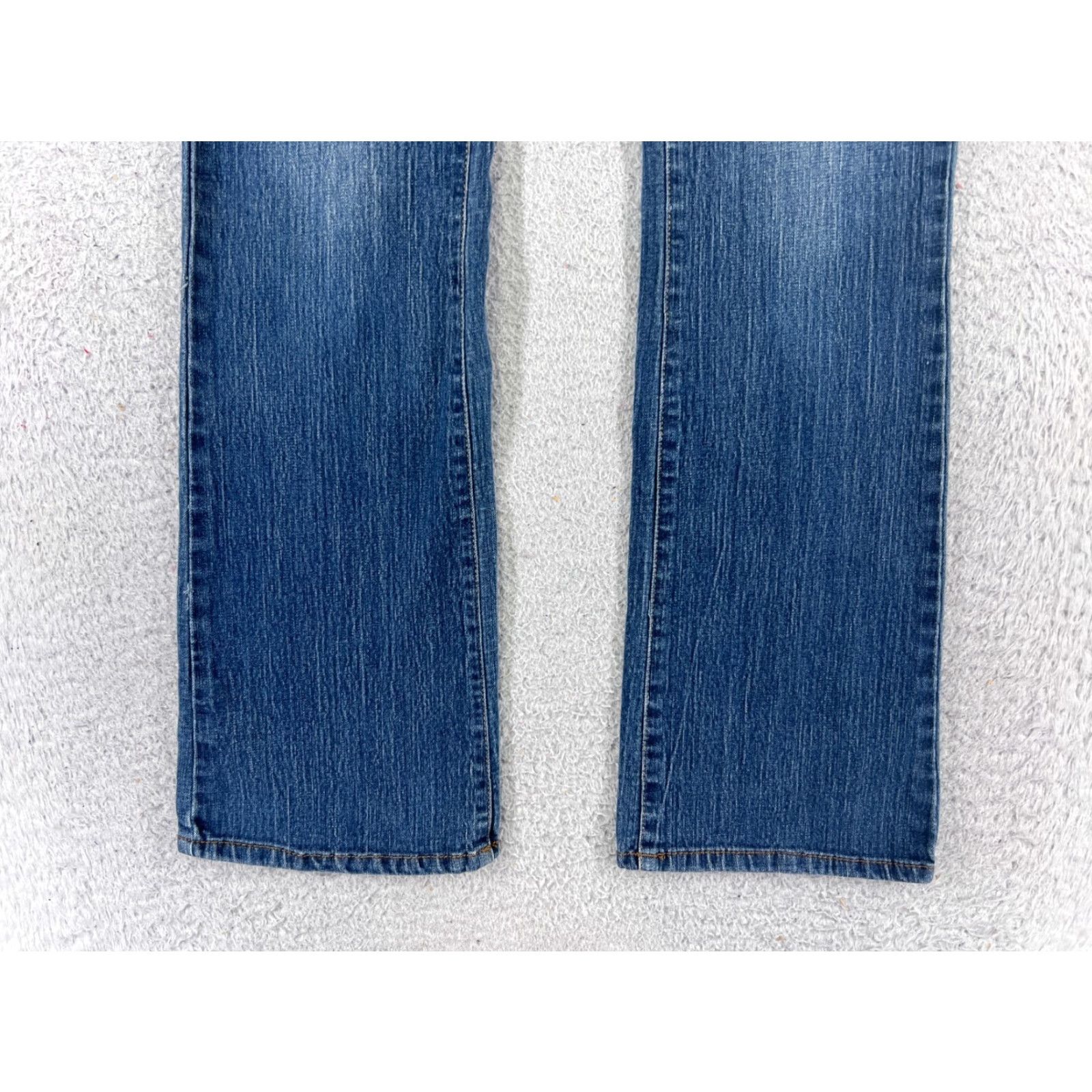Vintage VINTAGE American Heritage Women's Jeans Bootcut Low Rise 7 Blue Denim Stretch Distressed 30-inch Inseam Size 28" / US 6 / IT 42 - 2 Thumbnail