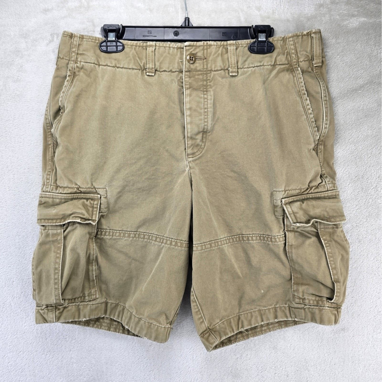 Abercrombie & Fitch Vintage Abercrombie & Fitch Cargo Shorts 33 (Fits 35x10) Size US 33 - 1 Thumbnail