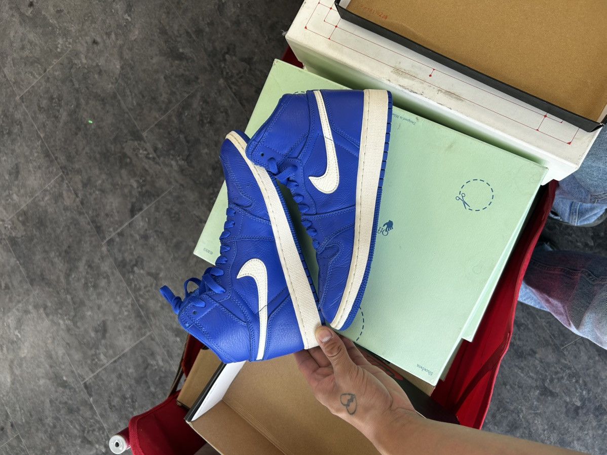 Nike Jordan 1 high hyper Royal Size US 8 / IT 38 - 3 Thumbnail