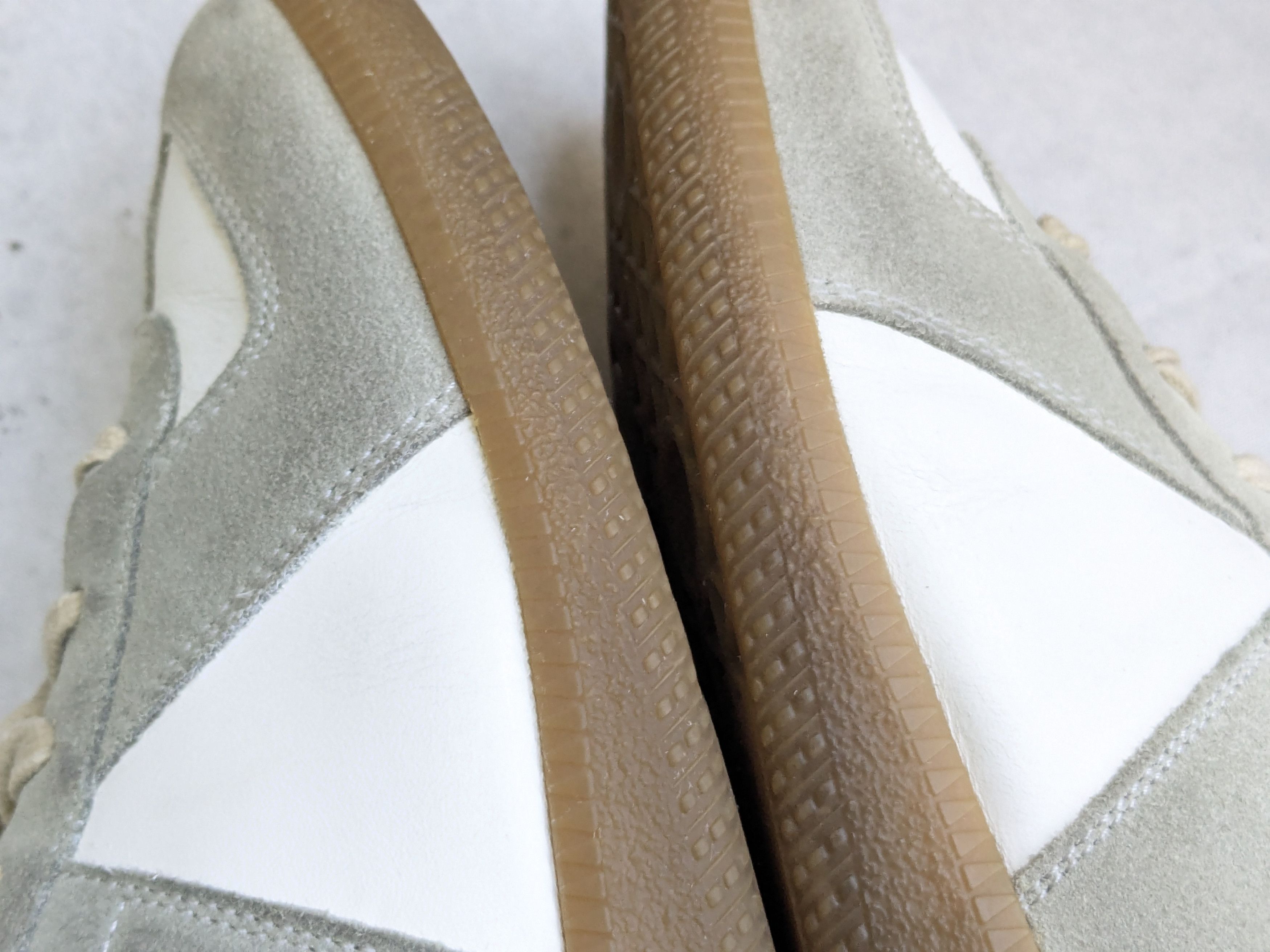 Maison Margiela Maison Margiela Replica GAT Sneakers Gray White 7 40 Low Top Size US 7 / EU 40 - 9 Thumbnail