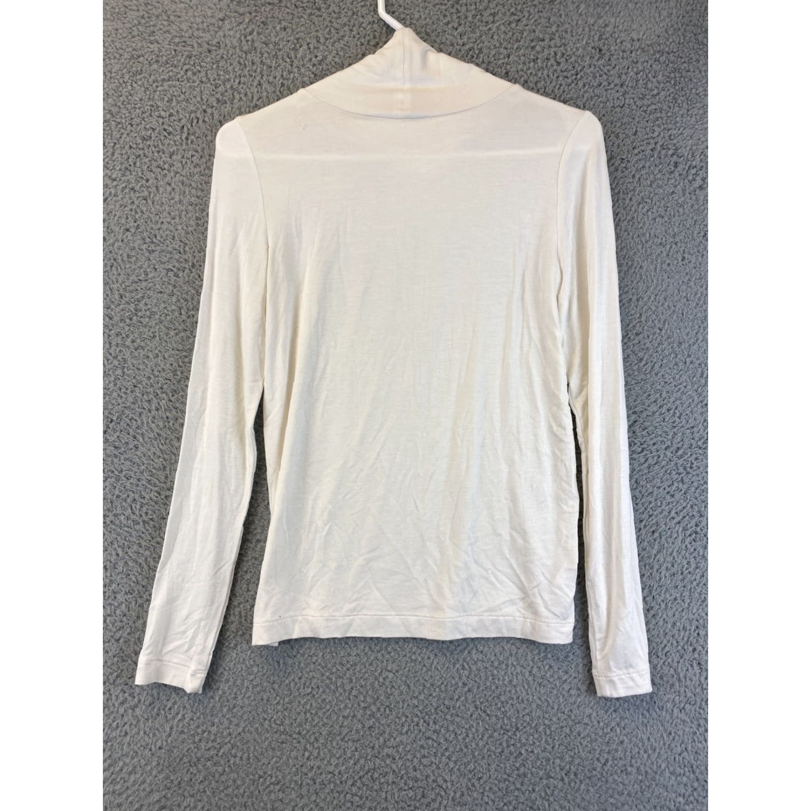 Ann Taylor NEW Ann Taylor Loft Women's Solid Cream Turtleneck Blouse Size S Size S / US 4 / IT 40 - 6 Thumbnail