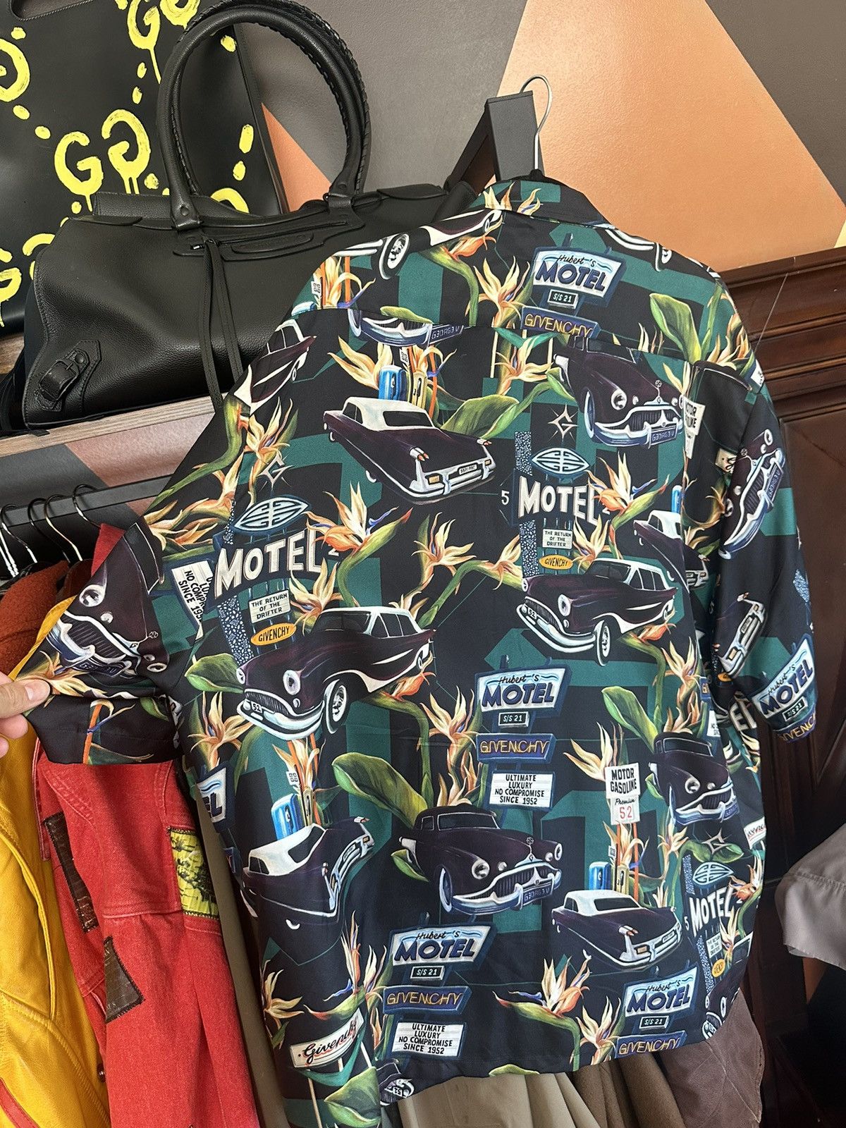 Givenchy Givenchy Short Sleeve Paradise Motel Shirt Size US L / EU 52-54 / 3 - 8 Thumbnail