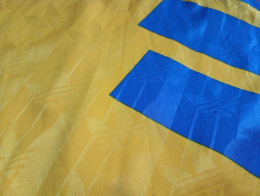 Adidas VTG 90s Adidas Sweden World Cup jersey 🇸🇪⚽ Size US L / EU 52-54 / 3 - 5 Thumbnail