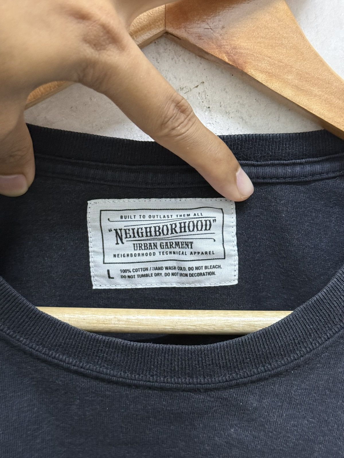 Neighborhood 2000s Neighborhood “Support Neighborhood” Urban Shirt Size US M / EU 48-50 / 2 - 6 Thumbnail