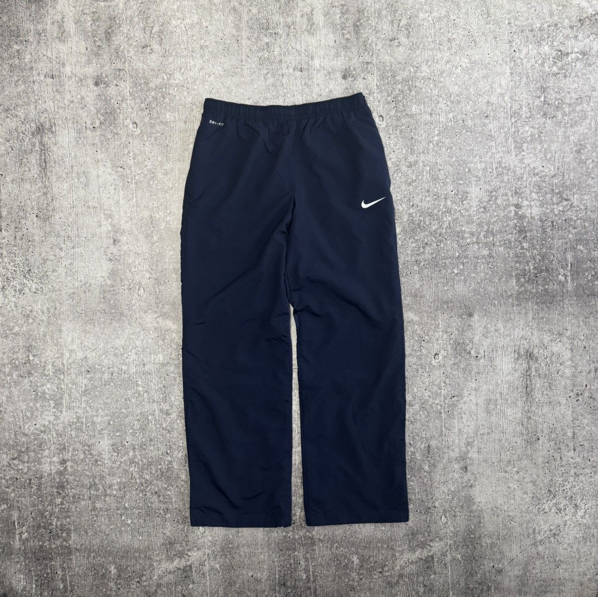 Nike Nike Vintage Nylon Pants Joggers Streetwear Y2K Size US 32 / EU 48 - 1 Thumbnail