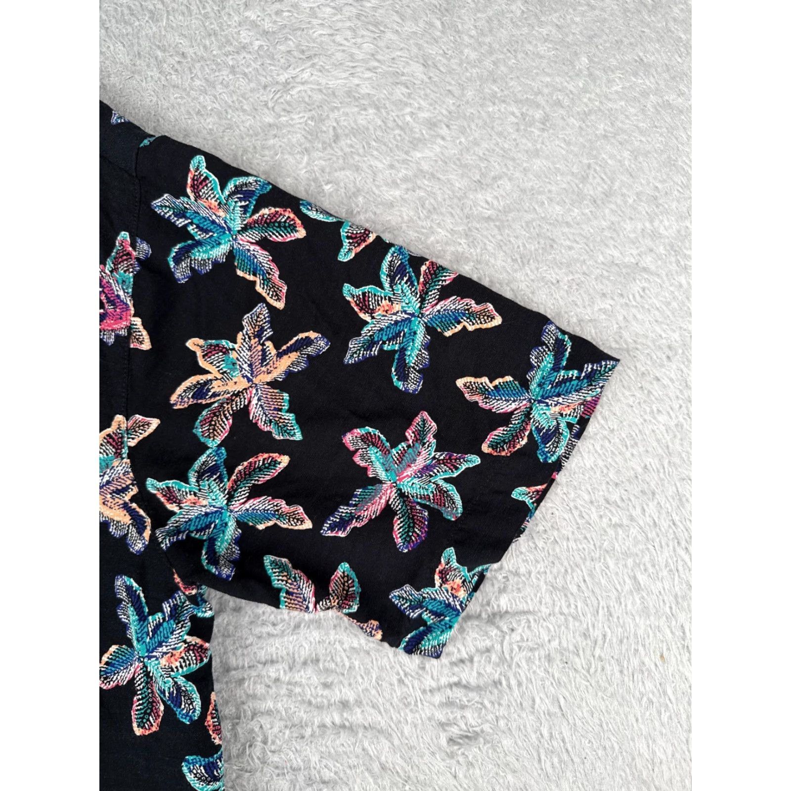 Pinko Caribbean Shirt Men Medium Black Pink Blue Floral Wood Button Up Hawaiian Rayon Size US M / EU 48-50 / 2 - 2 Thumbnail