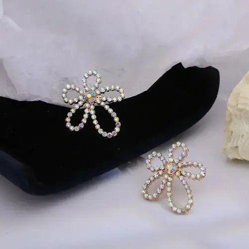 Other Women's Colorful Crystal Flower Stud Earrings Size ONE SIZE - 3 Thumbnail