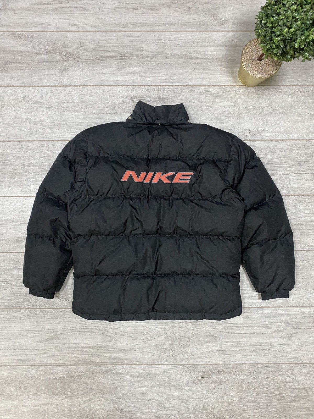 Nike spell out 90s vintage puffer jacket Y2K big logo