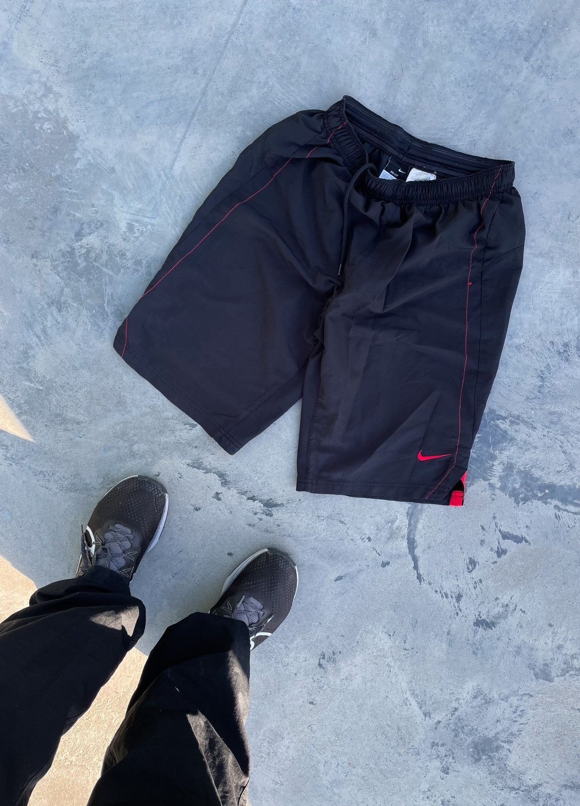 Other Vintage Y2K Nike Shorts Embroidered logo Size US 31 - 1 Thumbnail