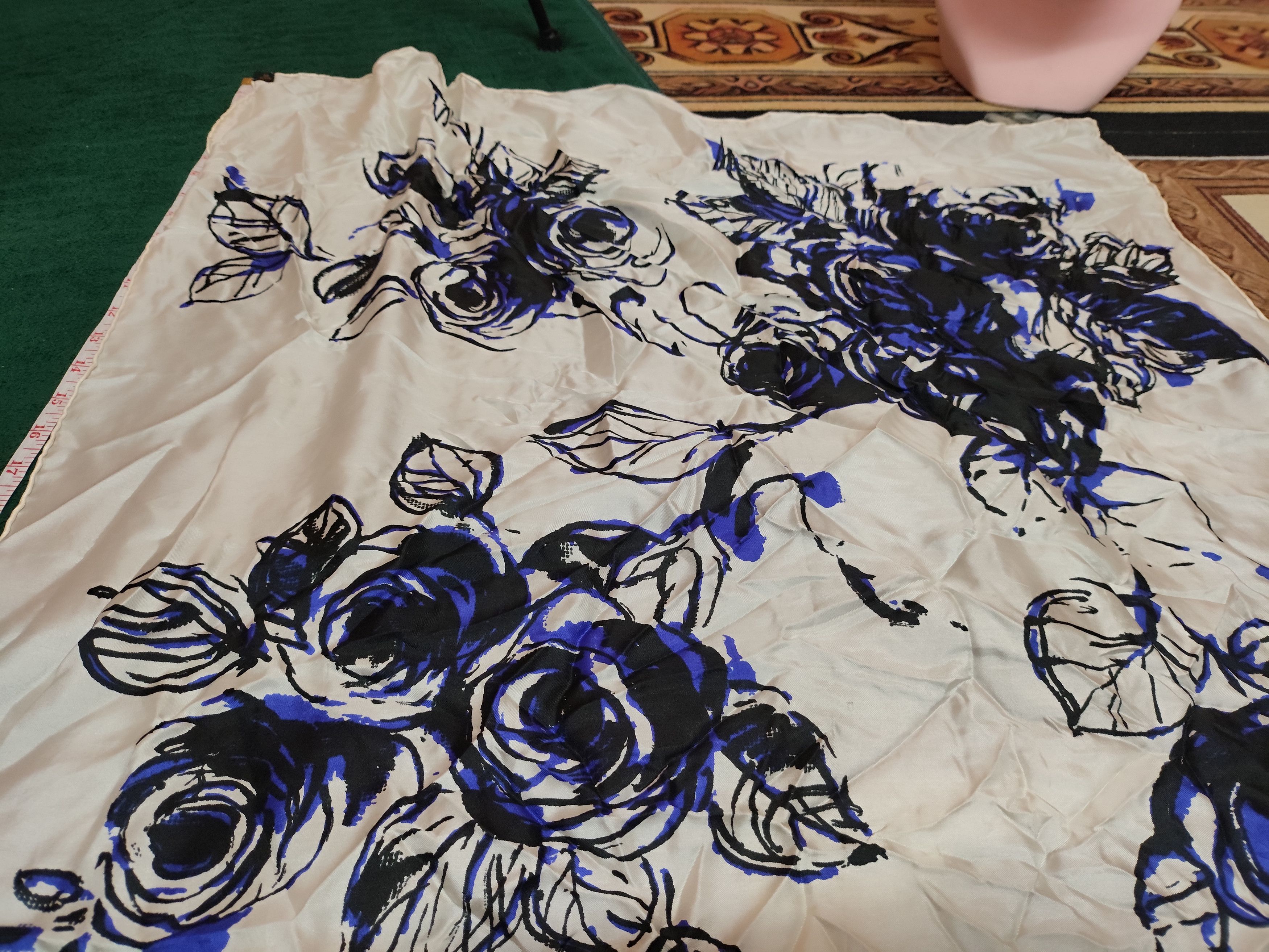 Designer × Vintage Vintage Scarves Neckerchief, Silk fabric Art Design Size ONE SIZE - 5 Thumbnail