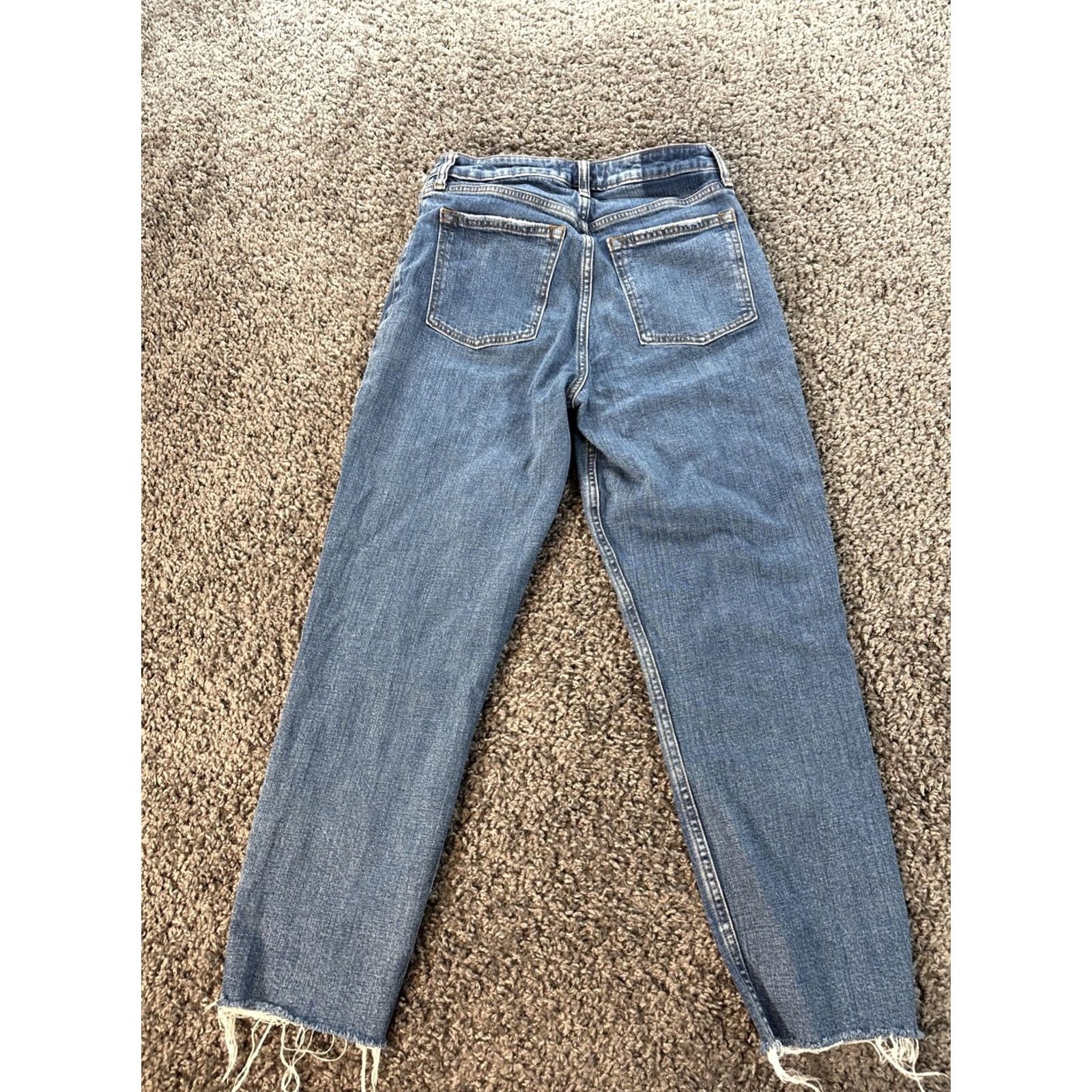 Abercrombie & Fitch Abercrombie & Fitch Jeans Womens 28 Blue High Rise Curve Love Mom Size Button Fly Med Wash Size 28" / US 6 / IT 42 - 7 Thumbnail