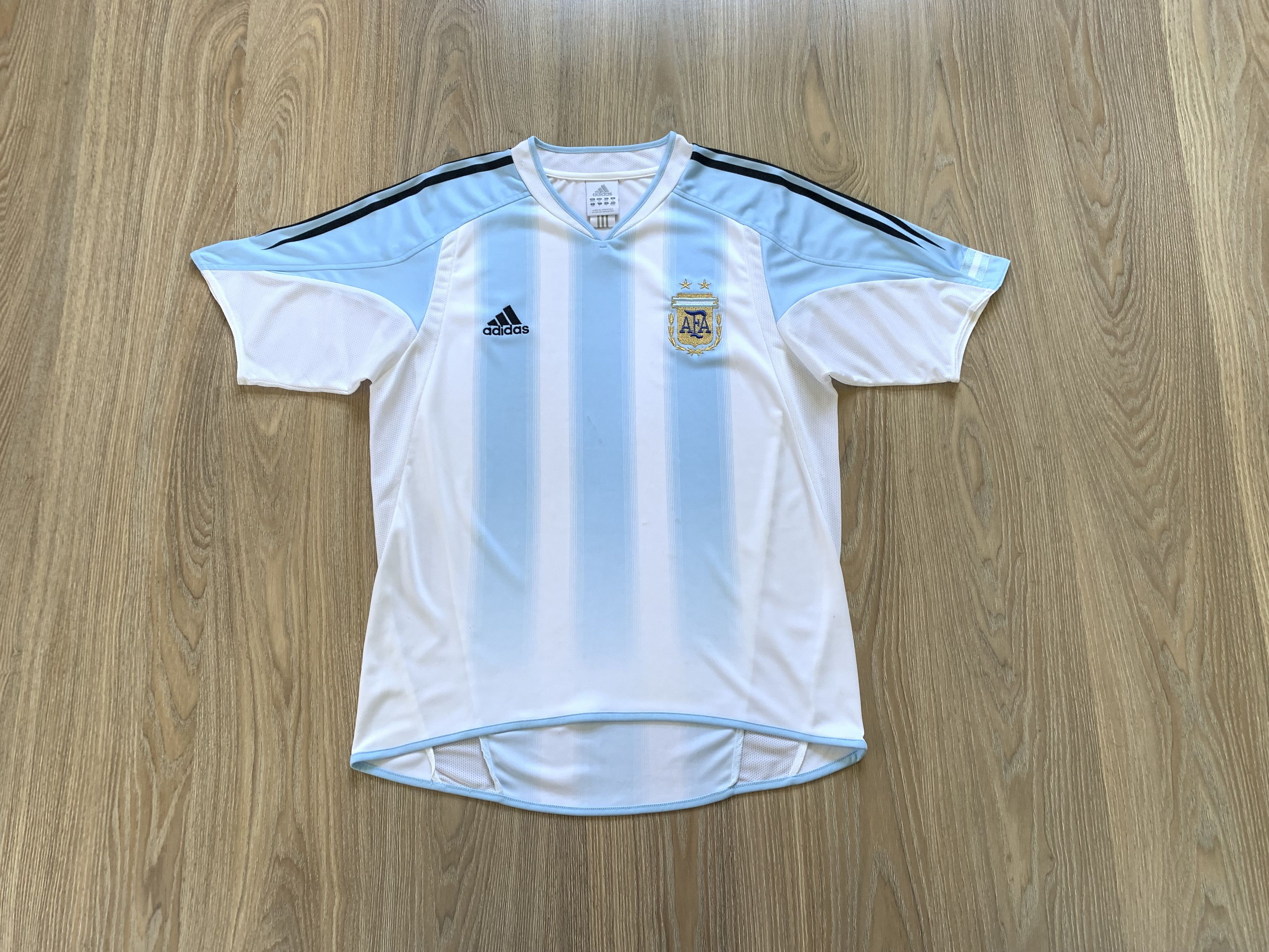 Vintage Adidas Argentina Football Jersey 2004/05