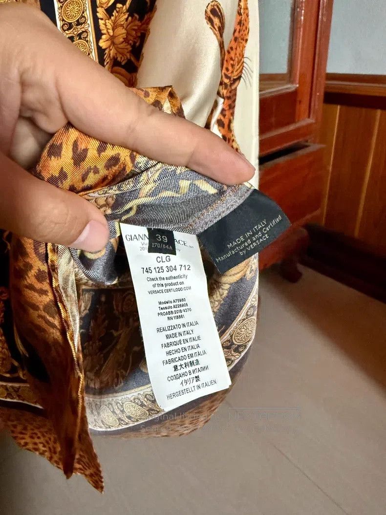 Versace Versace Mulberry silk shirt Size US M / EU 48-50 / 2 - 8 Thumbnail