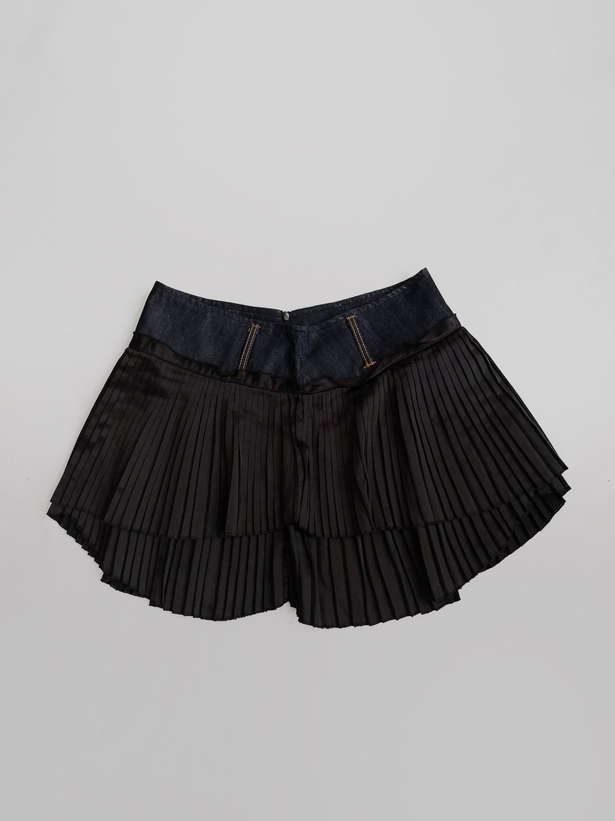 20471120 × Vintage Vintage Yes Miss Avant-grade mini skirt 2000s Size 26" / US 2 / IT 38 - 1 Thumbnail