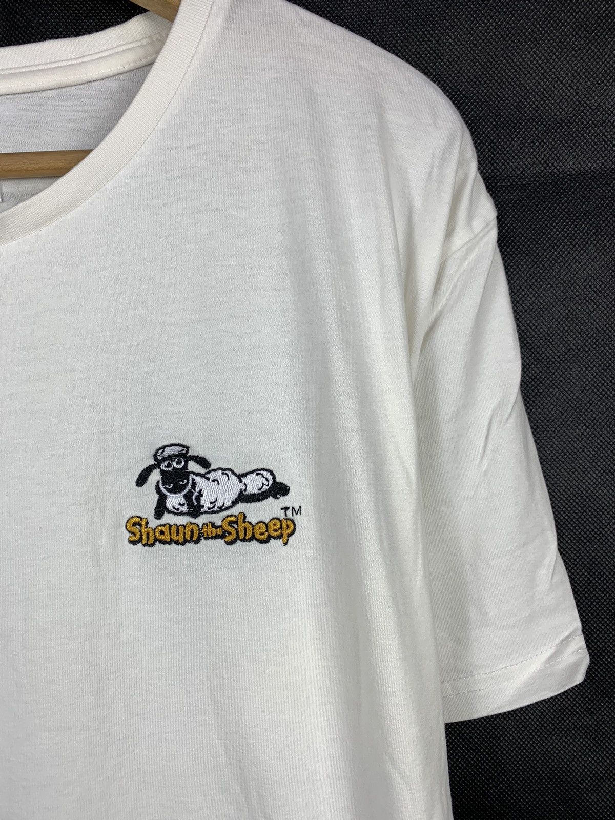 Cartoon Network Steals! Shaun The Sheep Cartoon Tee Size US L / EU 52-54 / 3 - 3 Thumbnail