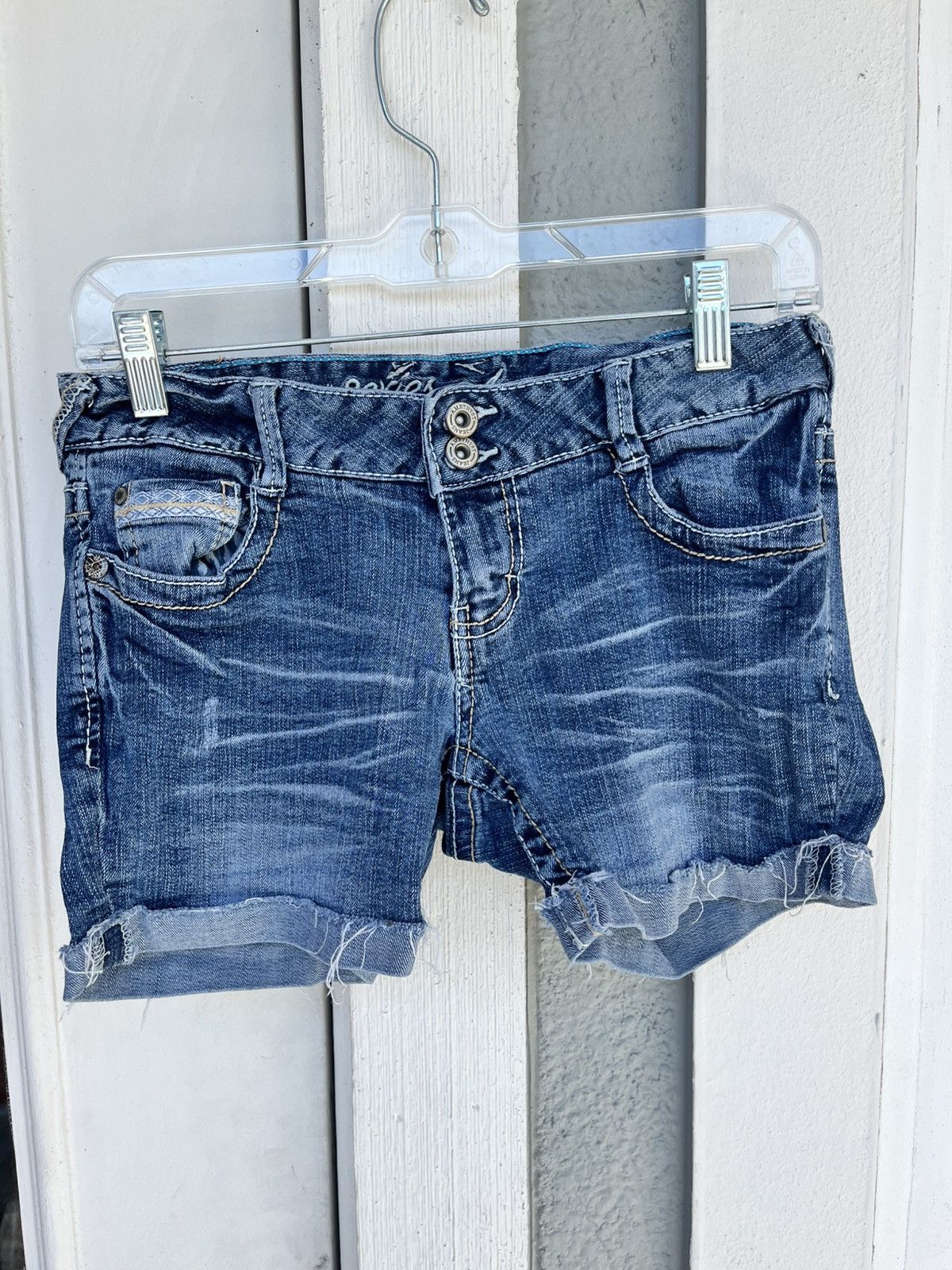 Miss Me Y2K jorts size 28 Size 28" / US 6 / IT 42 - 2 Thumbnail