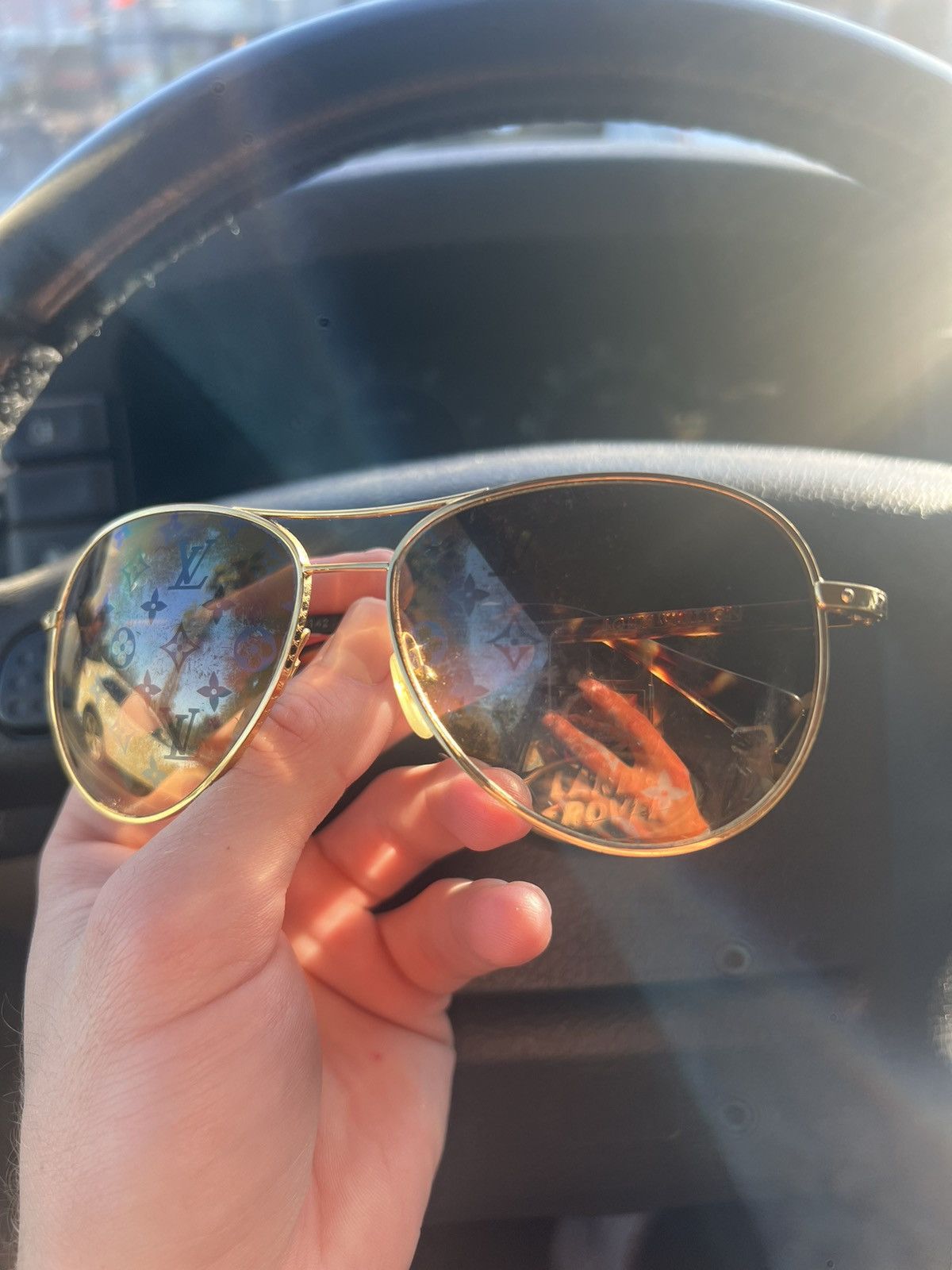 Louis Vuitton Louis Vuitton Pilot sunglasses Size ONE SIZE - 2 Thumbnail