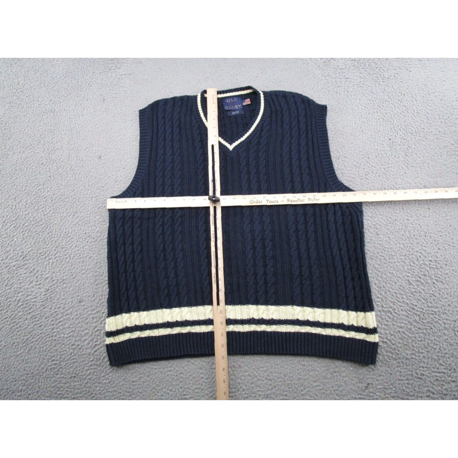 Vintage VTG 90s Old Glory Cable Knit Pullover V-Neck Heavy Sweater Vest Size XLT Golf Men Size US XL / EU 56 / 4 - 3 Thumbnail