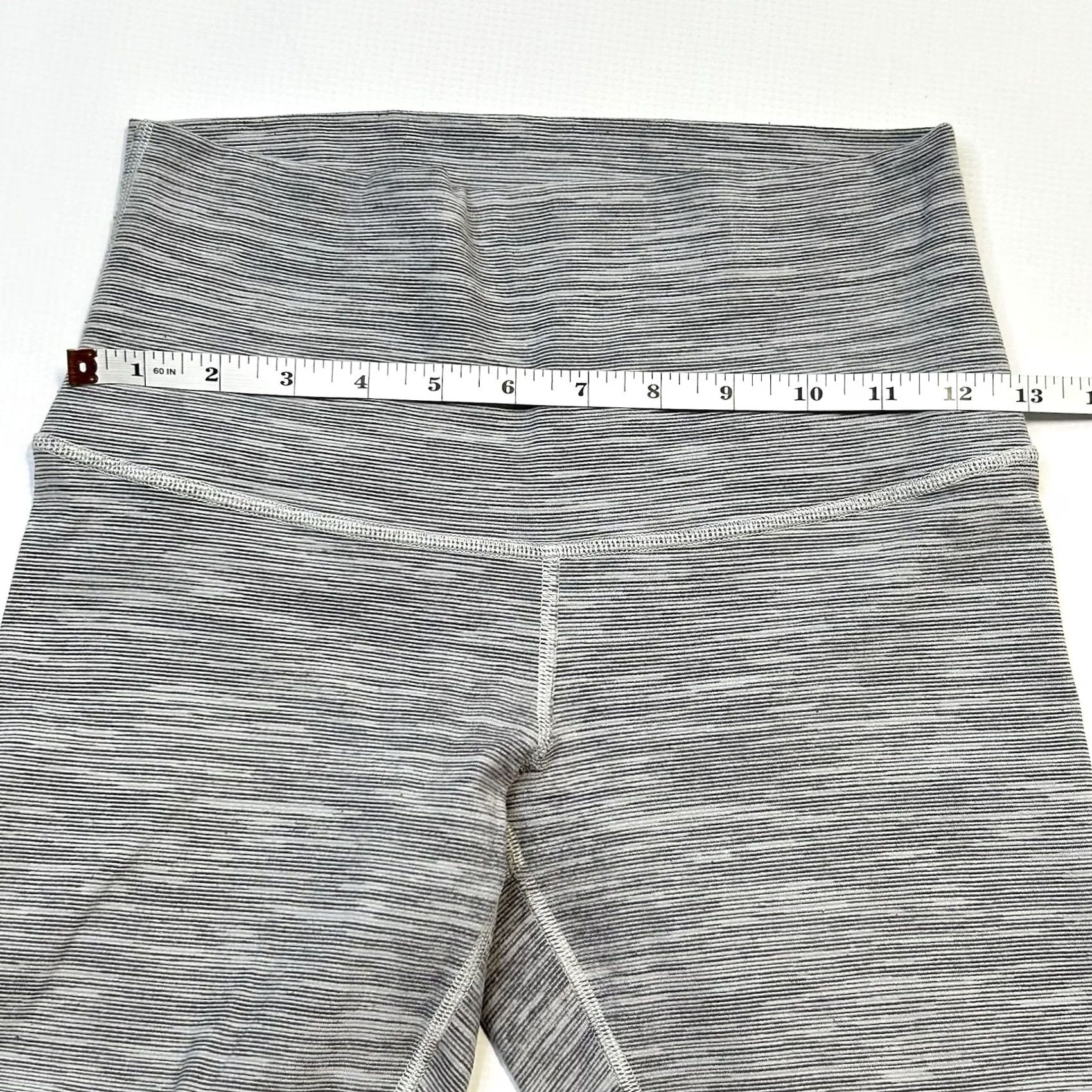 Lululemon Lululemon Wunder Under High Rise Crop Leggings Gray Striped Size 6 Womens Athletic Activewear Slim Ankle Size 28" / US 6 / IT 42 - 8 Thumbnail