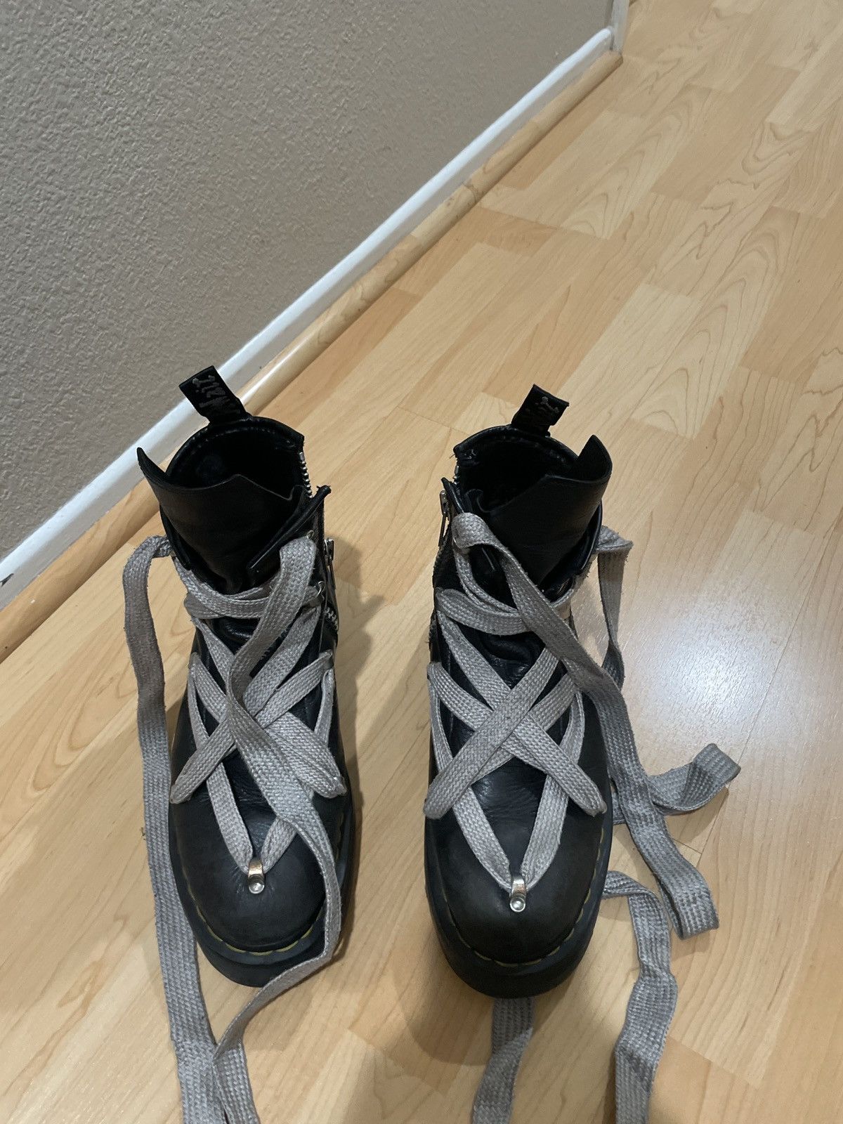Rick Owens Rick owens pentagram doc martin Size US 9 / EU 42 - 1 Thumbnail