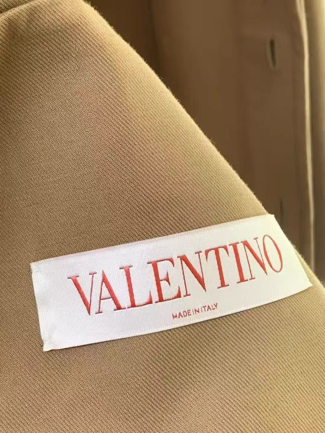 Valentino VALENTINO Men's Solid Long-Sleeve Shirt Jacket NWT Size 50 Size US M / EU 48-50 / 2 - 4 Thumbnail
