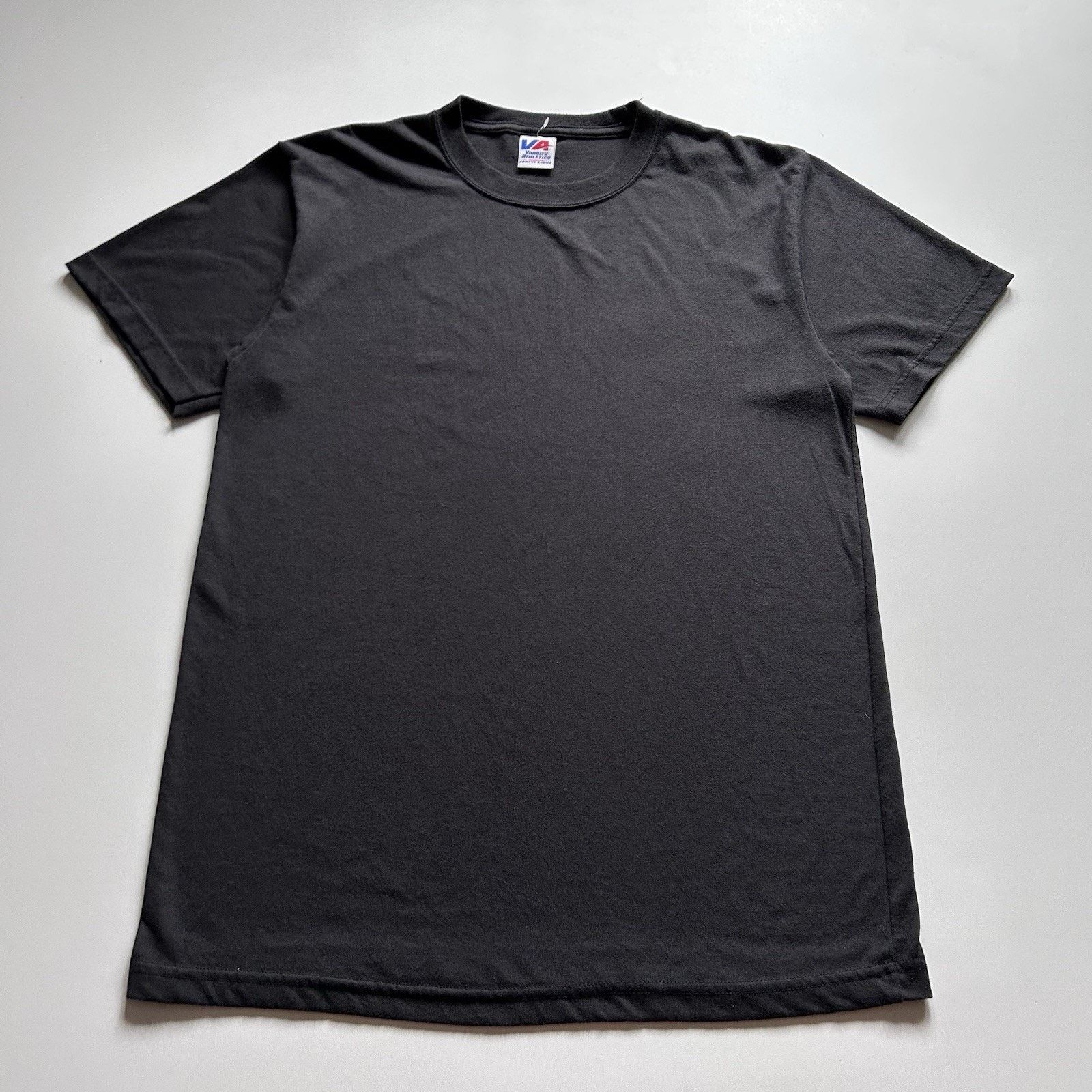 Vintage Vintage Y2K Sun Faded Black Blank Basic T Shirt Large Rare Size US L / EU 52-54 / 3 - 1 Thumbnail