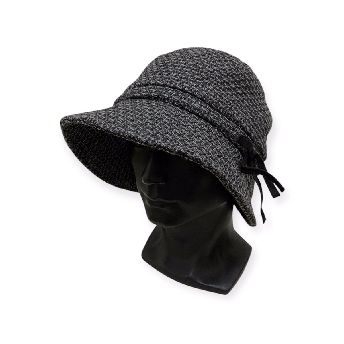 Japanese Brand Japanese Brand Plain Bucket Hat Size ONE SIZE - 1 Thumbnail