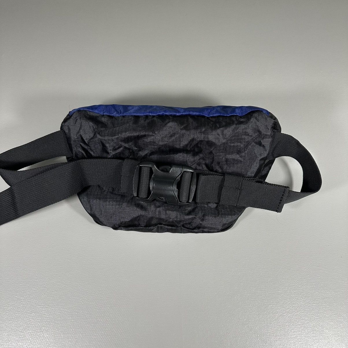 Eddie Bauer New Eddie Bauer Two Tone Stockaway Packable Waist Pack Size ONE SIZE - 7 Thumbnail