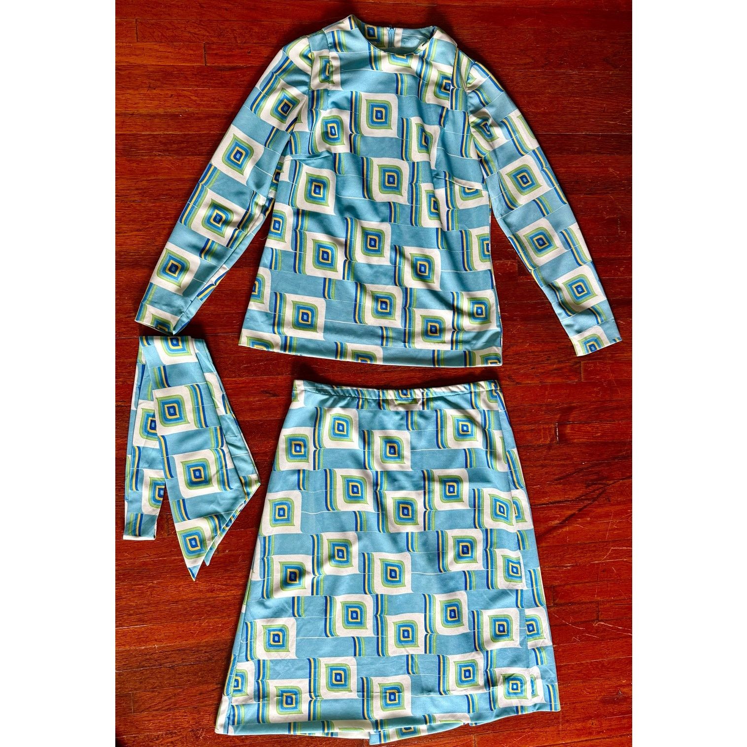 Vintage 70s Blue White Square Matching Skirt Scarf Set Small