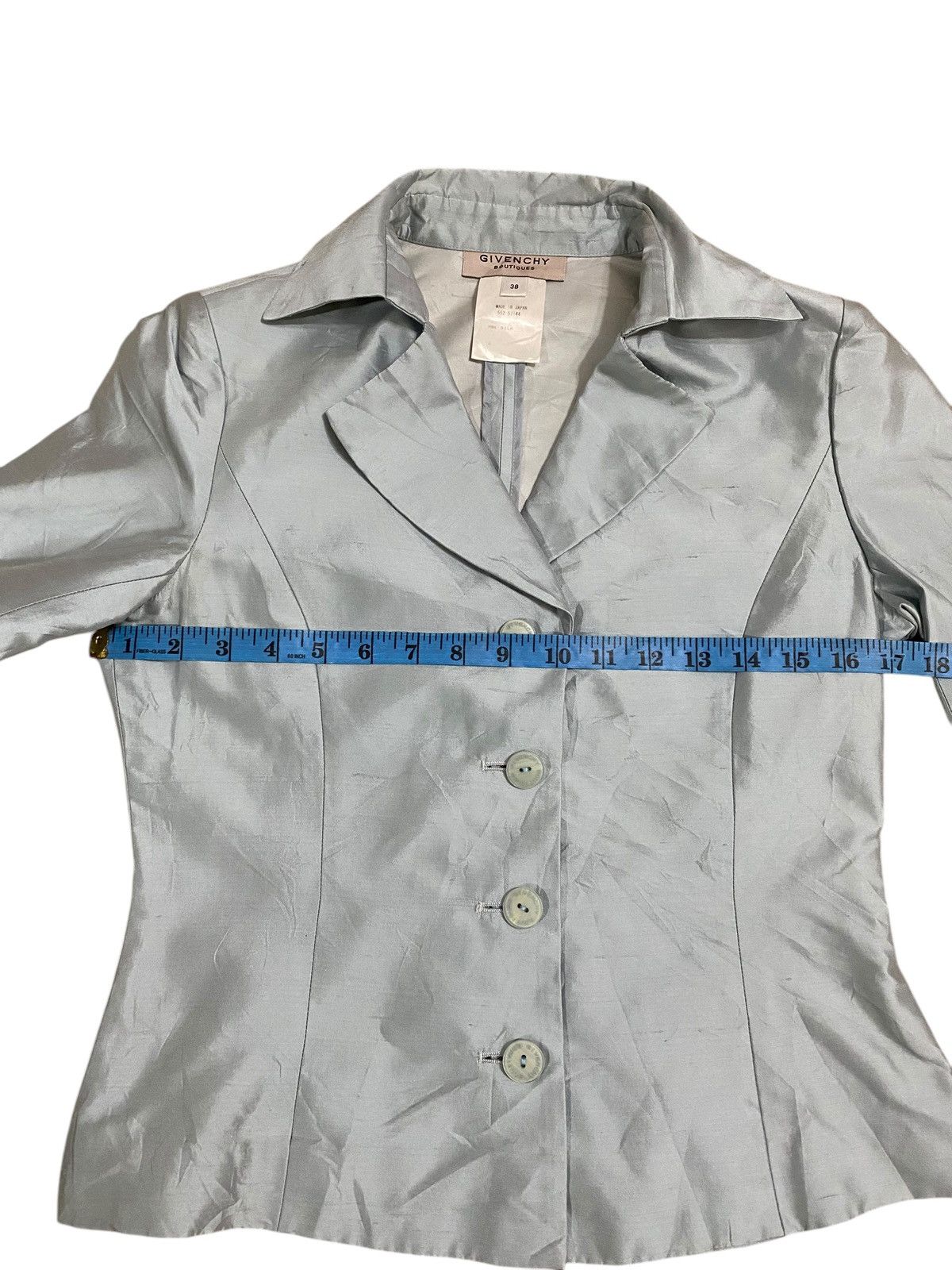 Givenchy × Vintage Vintage givenchy boutiques crop blazer silk size 38 Size S / US 4 / IT 40 - 6 Thumbnail