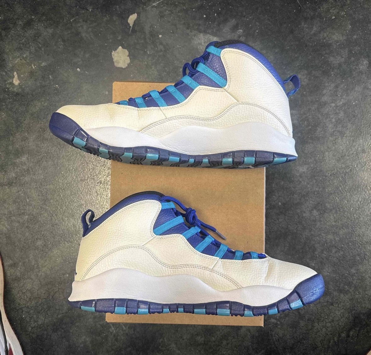 Jordan Brand Jordan 10 Charlotte Size US 12 / EU 45 - 2 Thumbnail