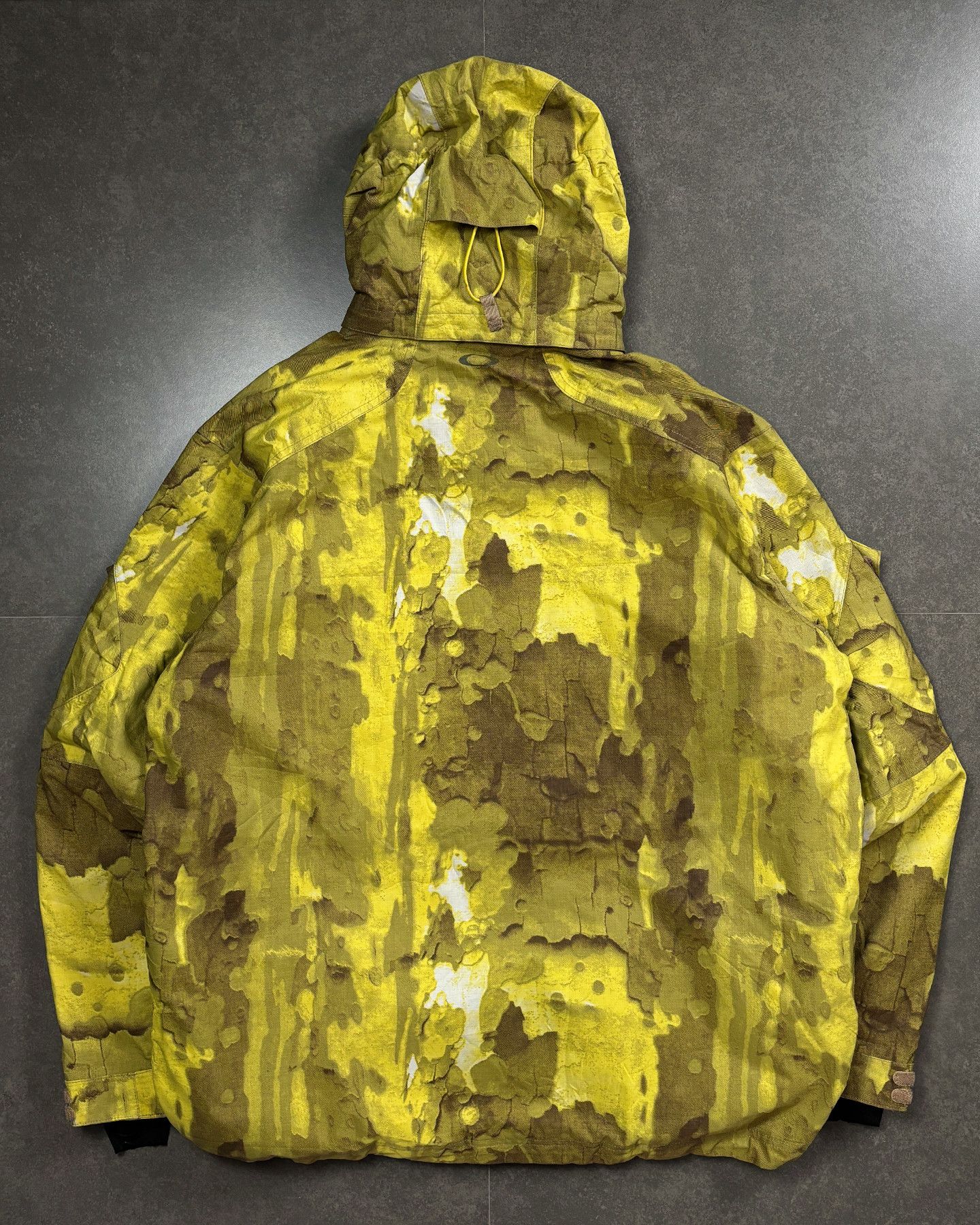 Oakley 00s Oakley Down Geometric Pattern Magnetic Closure Jacket Size US XL / EU 56 / 4 - 16 Thumbnail