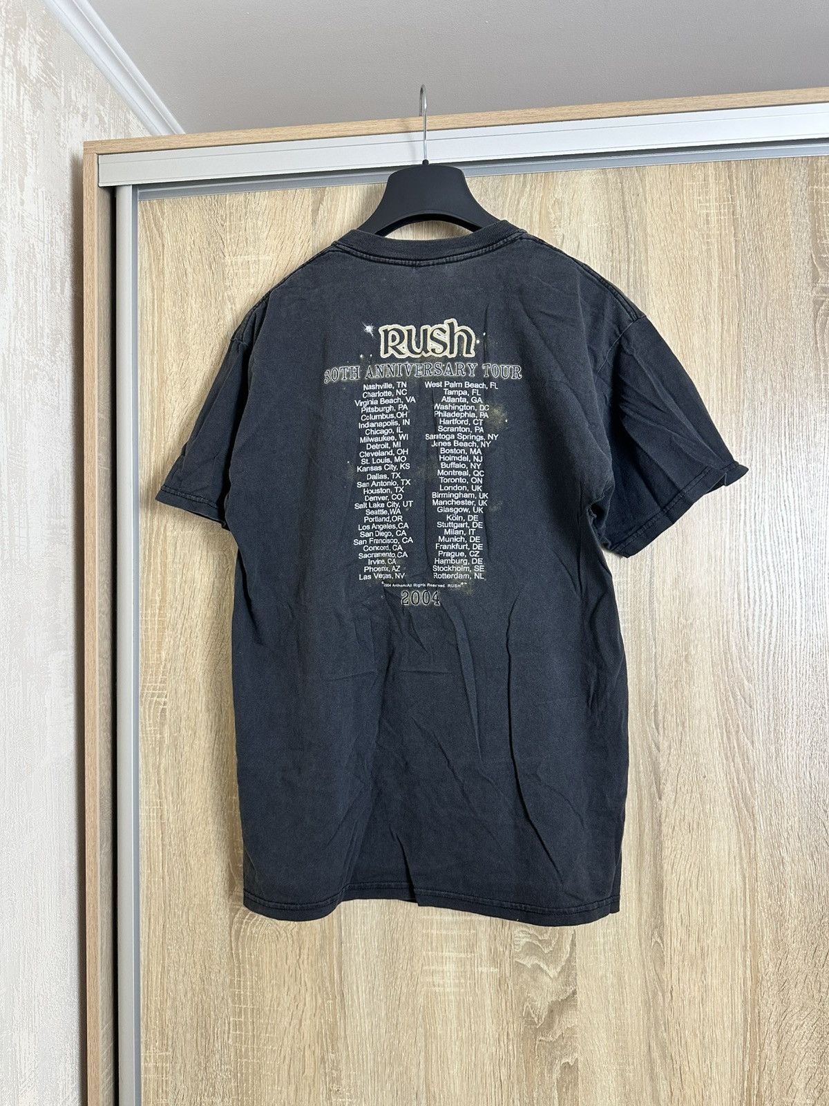 Band Tees 🔥 Rush 2004 Tour Vintage Band Tee Rock Distressed Shirt Size US M / EU 48-50 / 2 - 3 Thumbnail