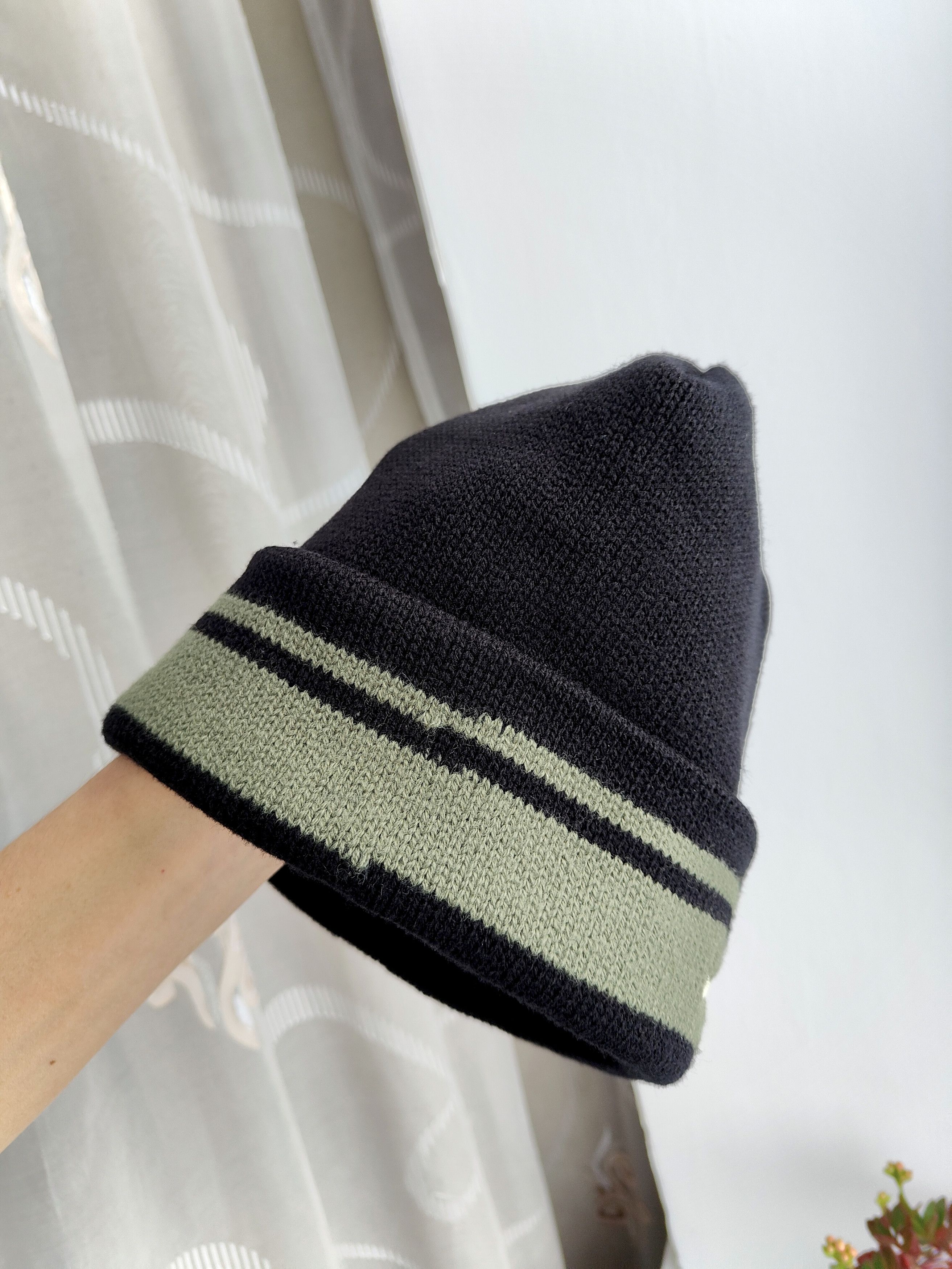 Nike Vintage Nike Beanie Hat Swoosh Logo Canada Y2K Streetwear Size ONE SIZE - 6 Thumbnail