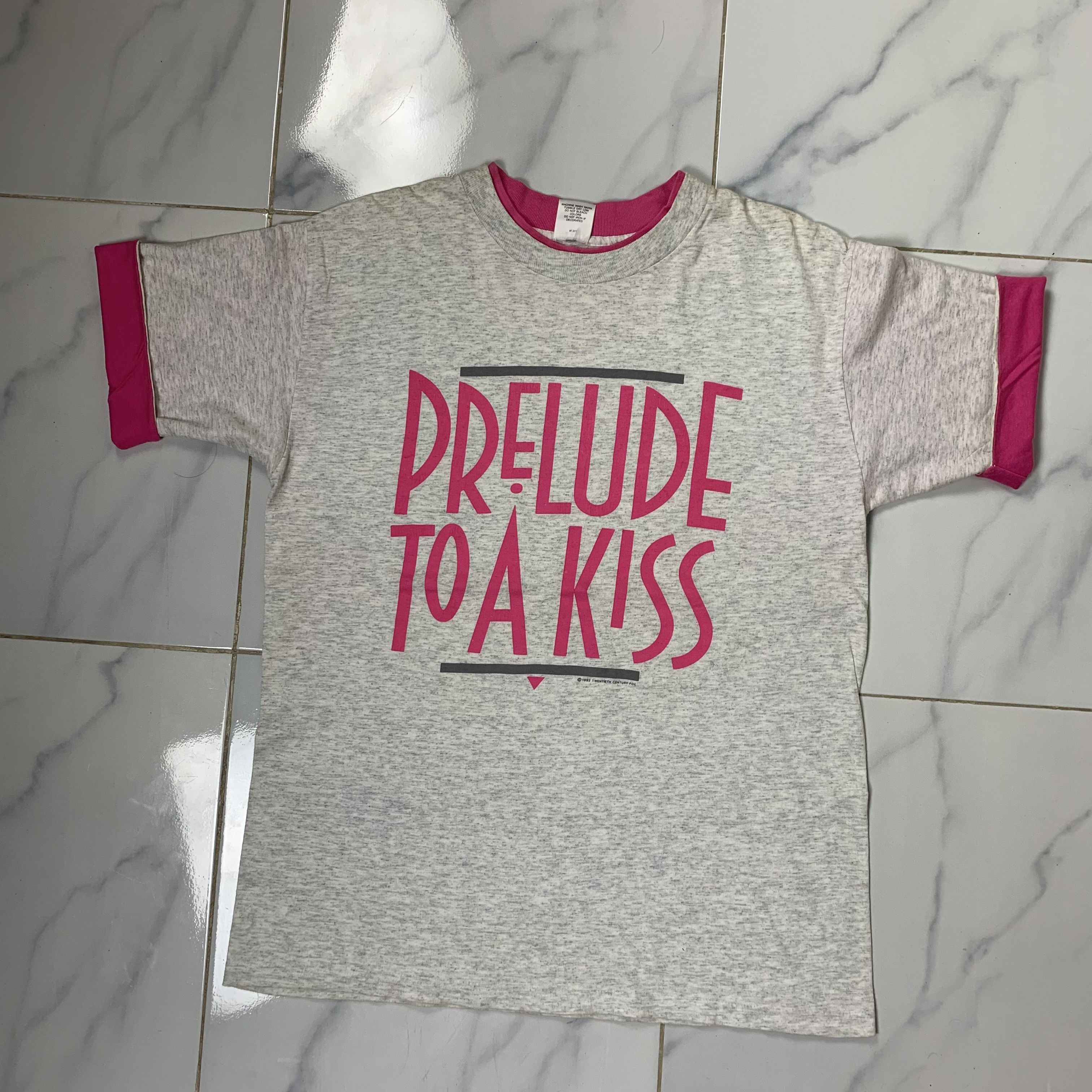 Vintage Vintage Prelude To A Kiss Movie Tshirt Size US L / EU 52-54 / 3 - 2 Thumbnail