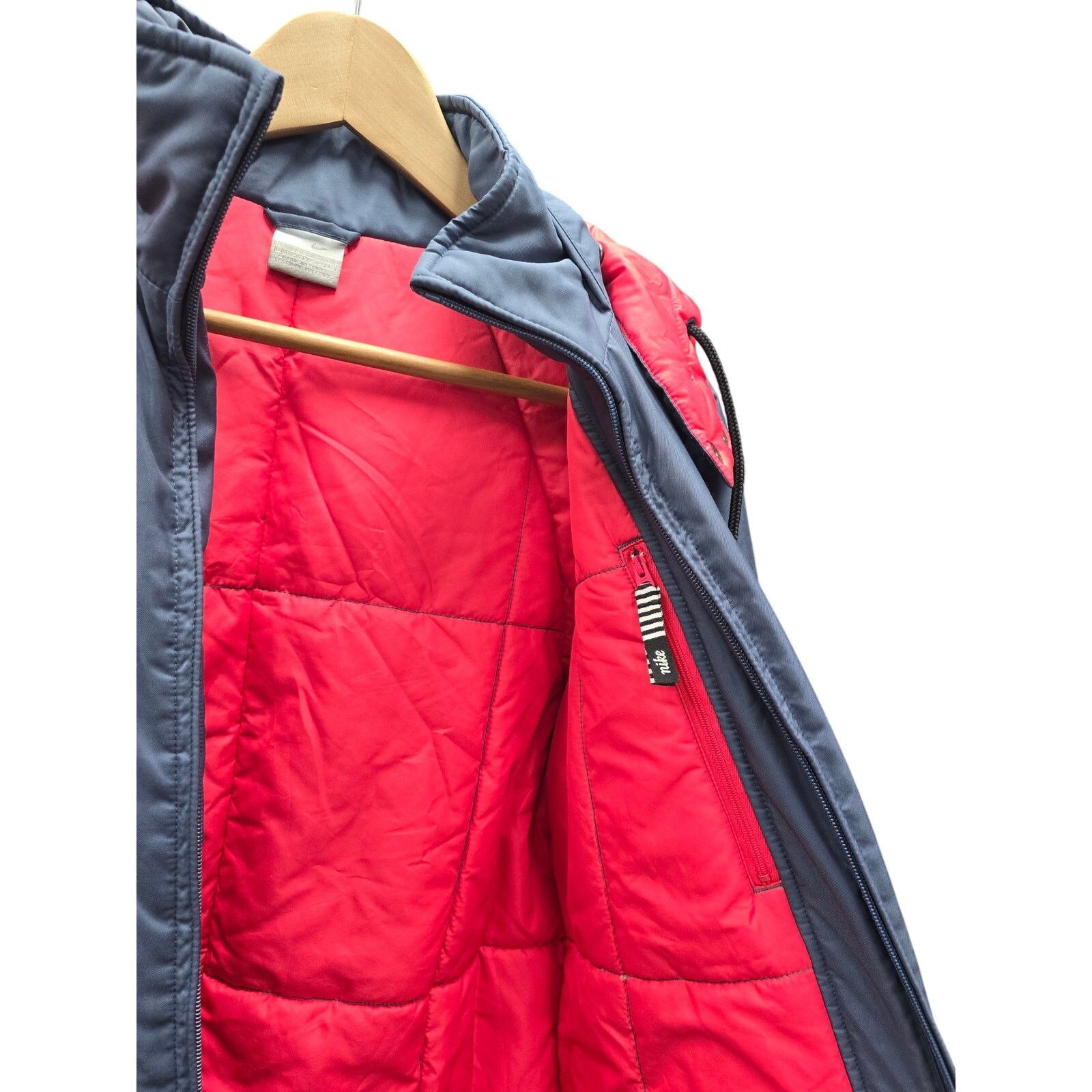 Nike Vintage Nike Women's Blue & Pink Parka Puffer, Size Medium Size M / US 6-8 / IT 42-44 - 9 Thumbnail