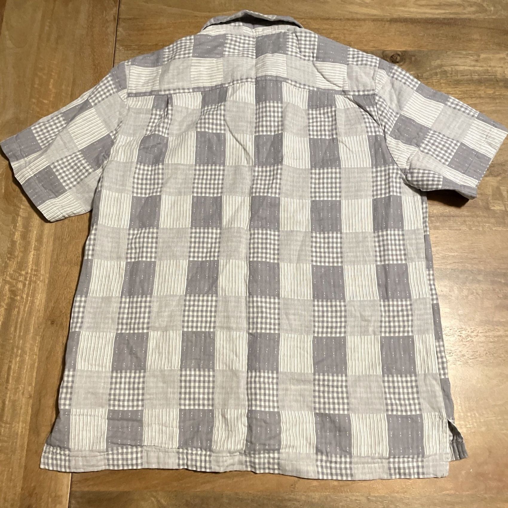 Urban Outfitters Urban Outfitters Plaid Short Sleeve Men’s Small Gray 100% Cotton Pockets Casual Shirt Size US 29 - 2 Thumbnail