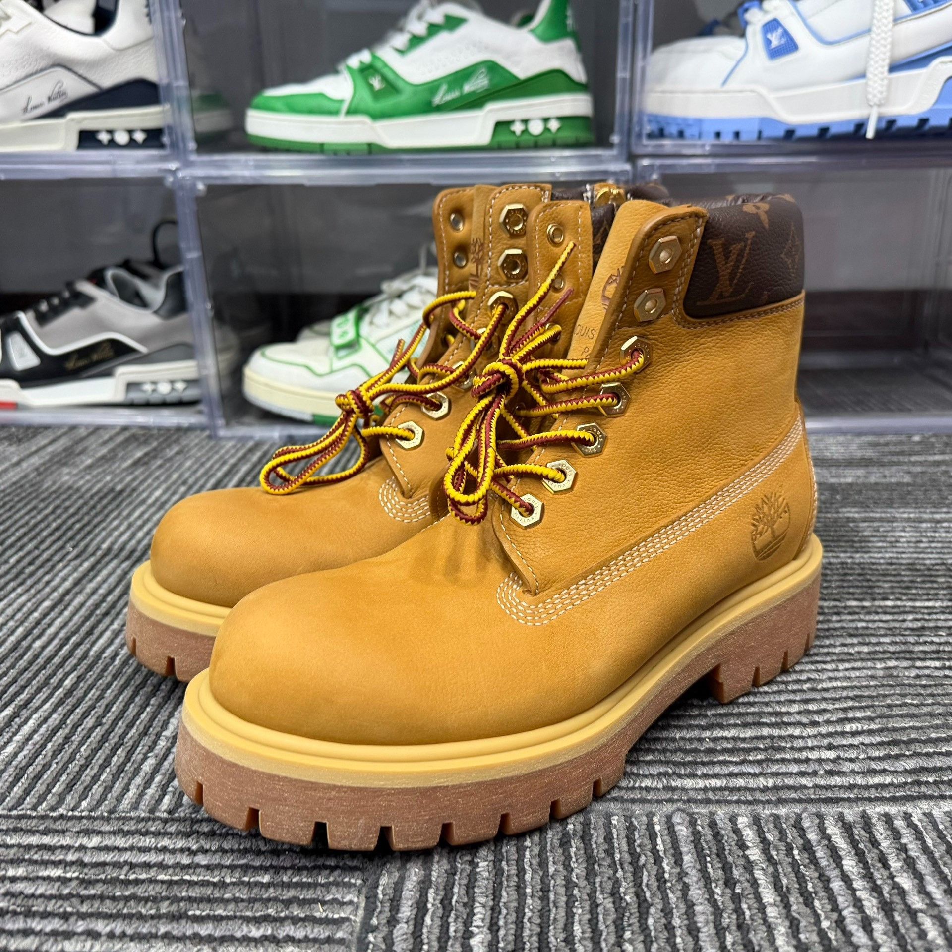 Louis Vuitton Louis Vuitton Collab Brown Boots 8 Men Size US 8 / EU 41 - 1 Thumbnail