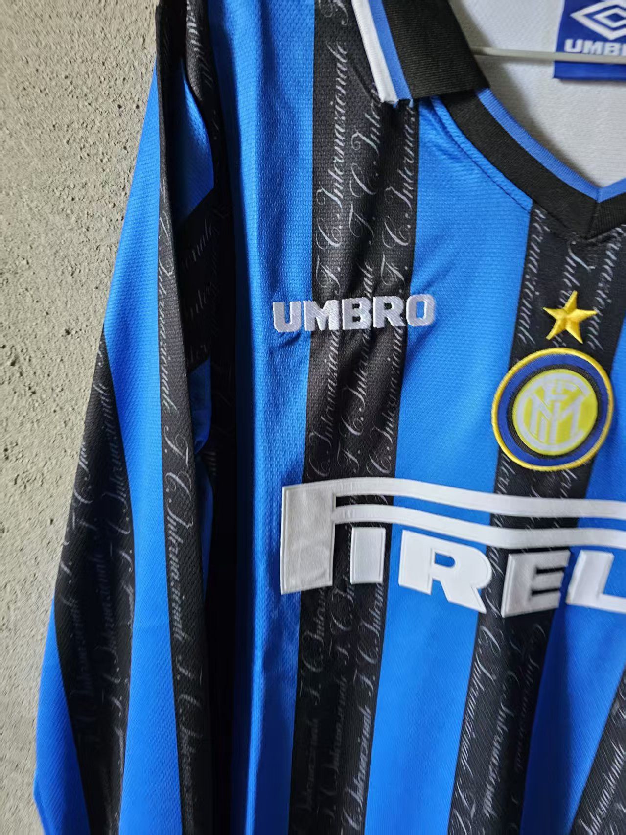 Other 1997 1998 Inter Milan Jersey Size US L / EU 52-54 / 3 - 2 Thumbnail