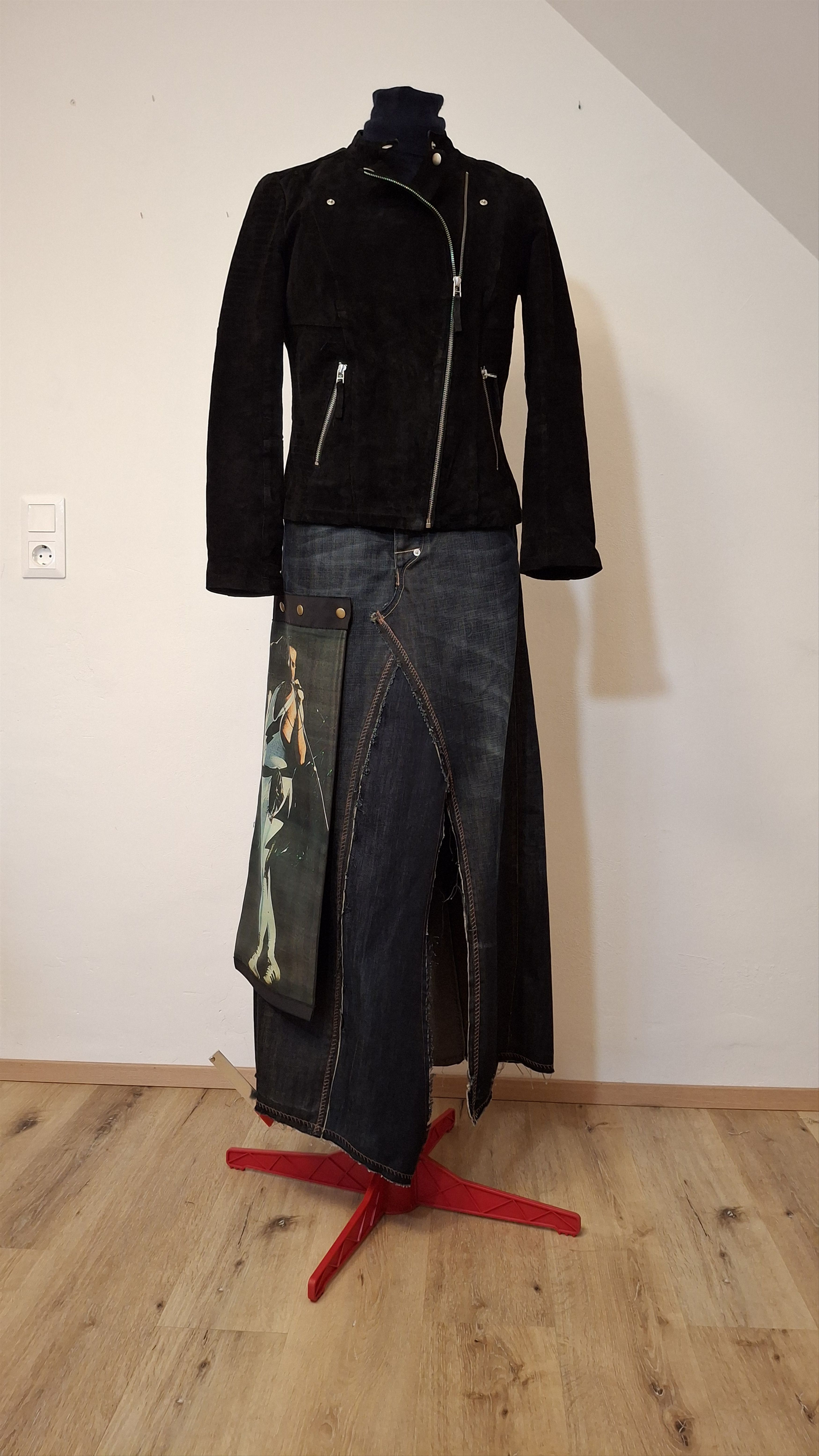 handvaerk Y2K Reworked Denim Maxi Kilt Skirt with Detachable Panel Size 34" / US 12 / IT 48 - 8 Thumbnail